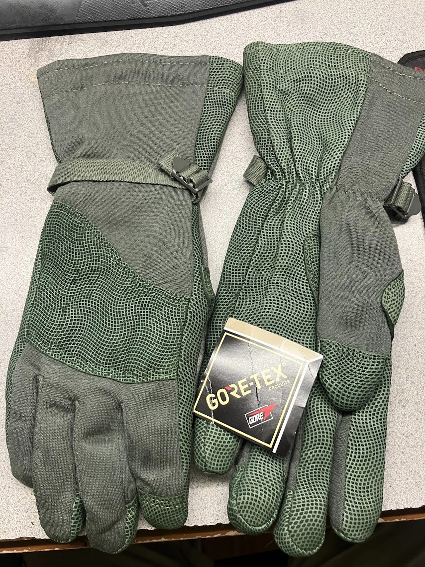 GORE-TEX MASLEY COLD WEATHER FLYERS GLOVES, FOLIAGE GREEN, X-Large, NEW IN BAG