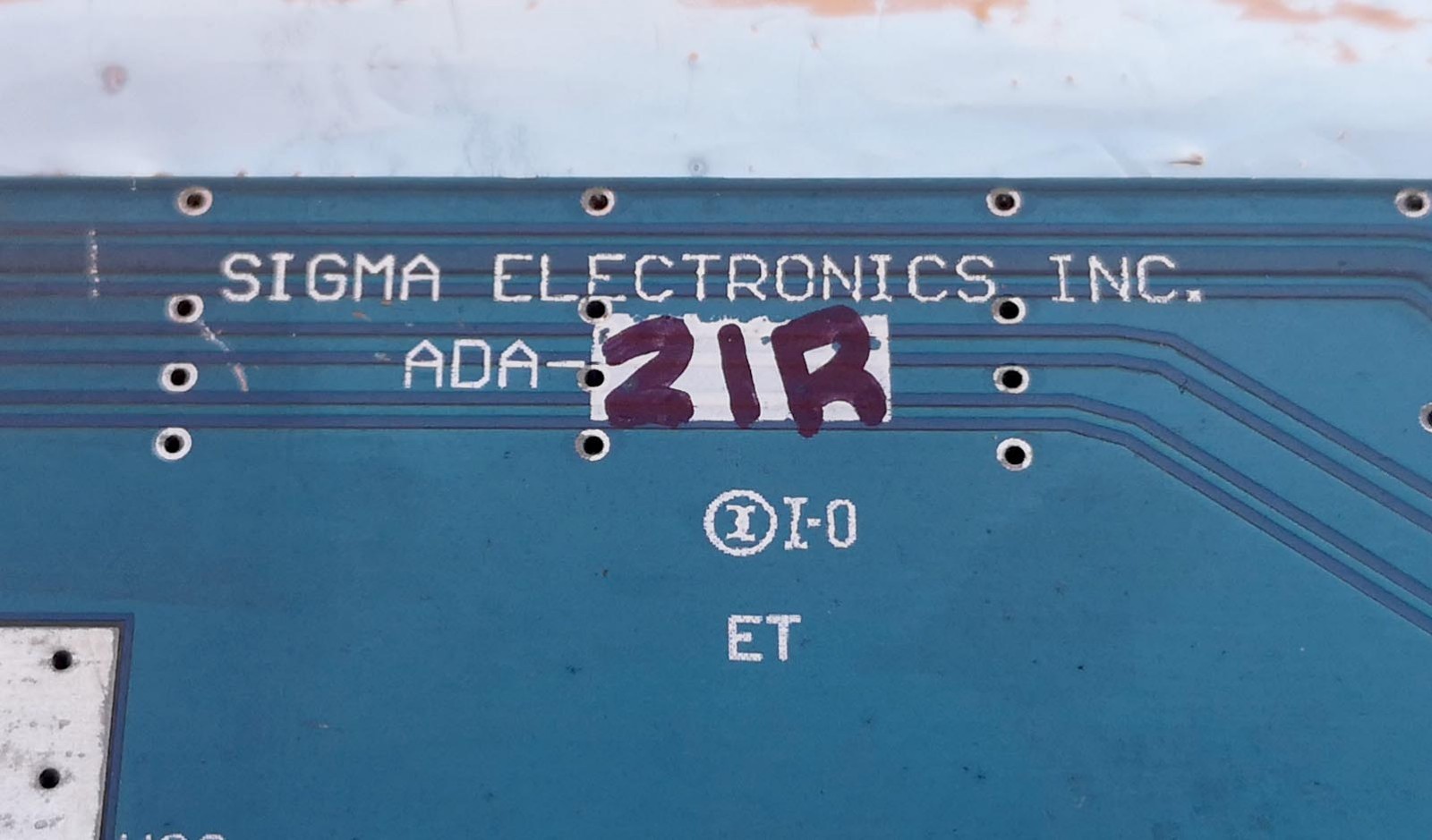 2 Avail: Sigma Electronics ADA-21R RCA Phono 1x6 Audio DA Distribution Amplifier