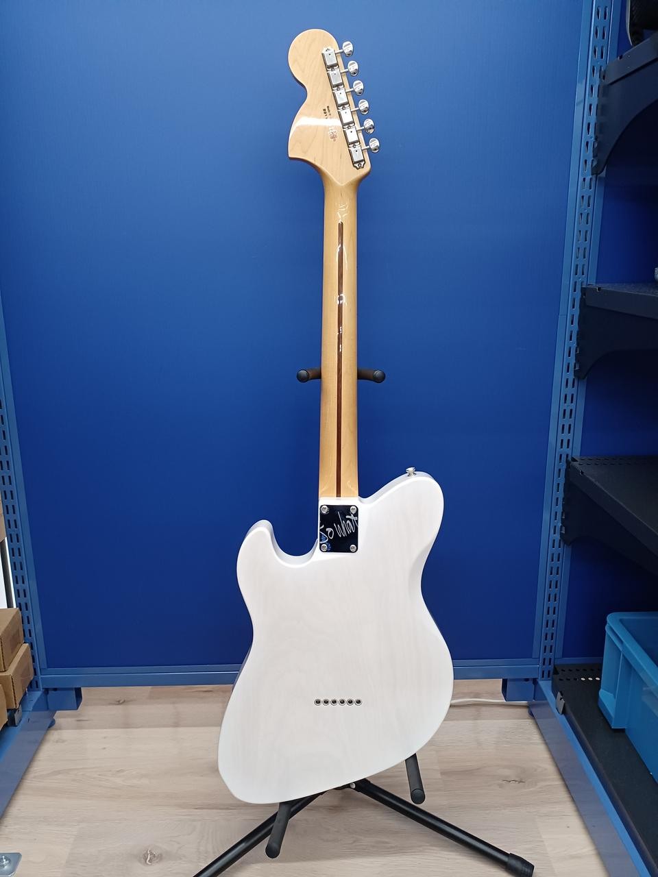 Eight-string Kouta TORNADER Fender series Other body types