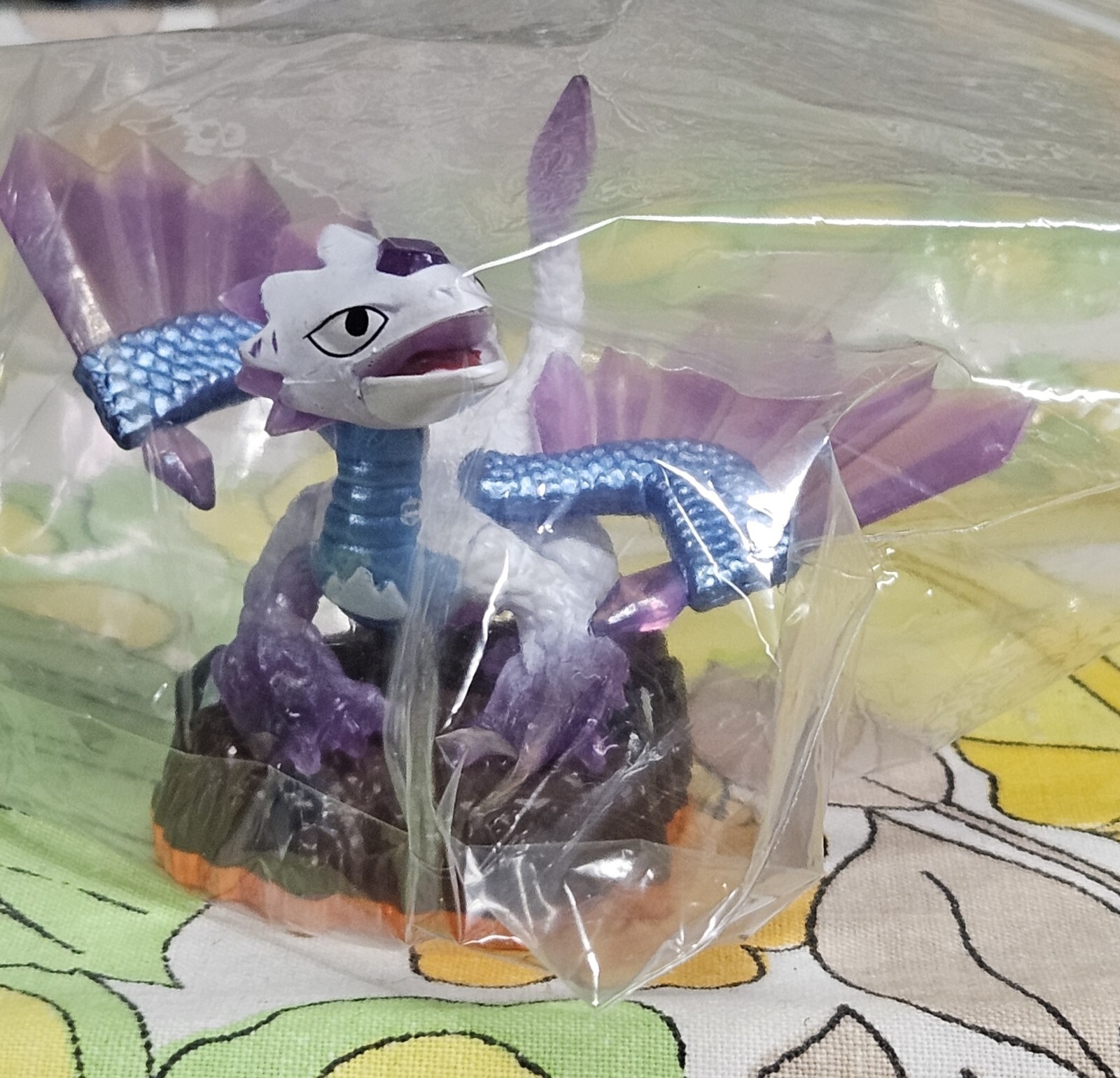 Skylanders - Giants - Purple Flashwing 2012 - 84524888 Orange Base - Skylander