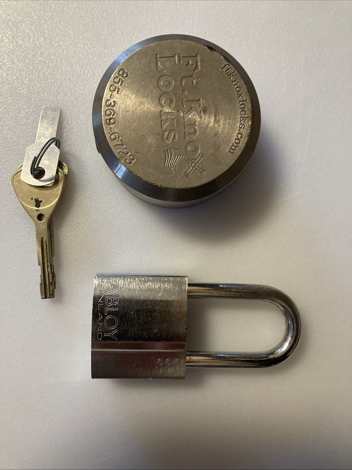 Abloy Sentry Ft. Knox Locks Puck Lock + Abloy 330 Padlock W/ 2 Keys
