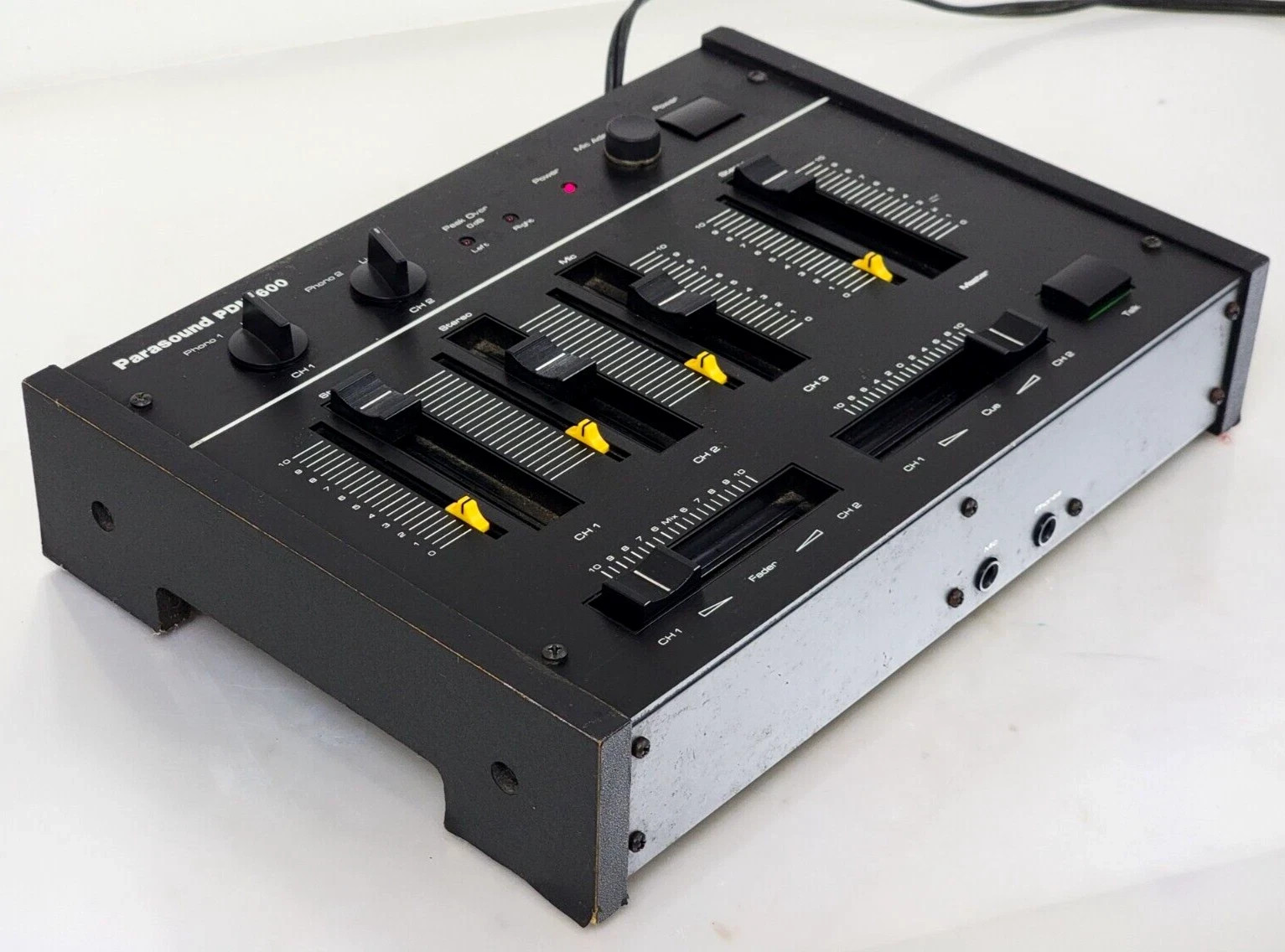 Parasound PDM1600 2 Chan Stereo DJ Mixer (Tested/Working in Good Condition)