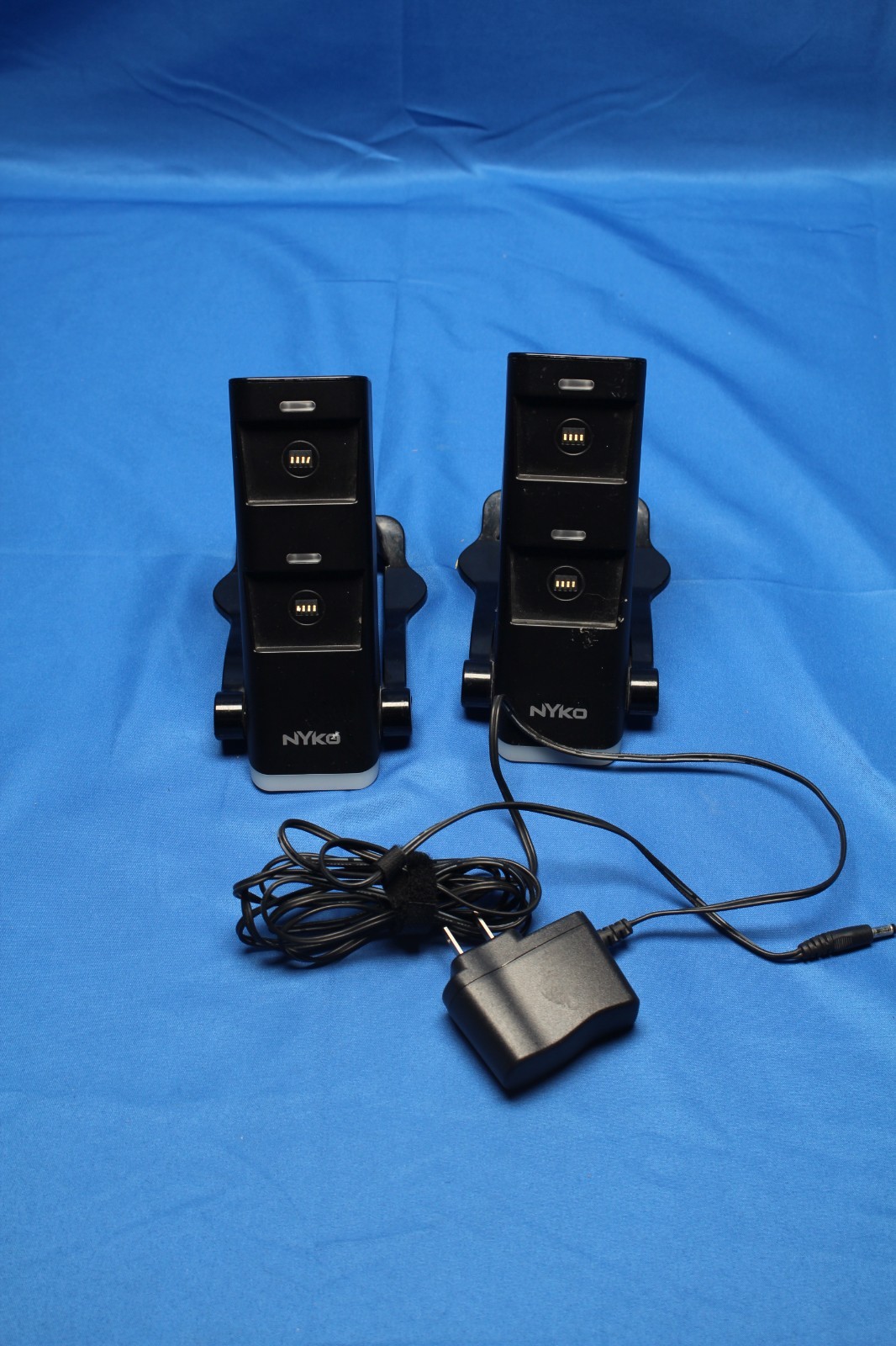 2 - Nyko PlayStation 3 PS3 Charge Base 3 Dual Port Magnetic Charger Stand Only