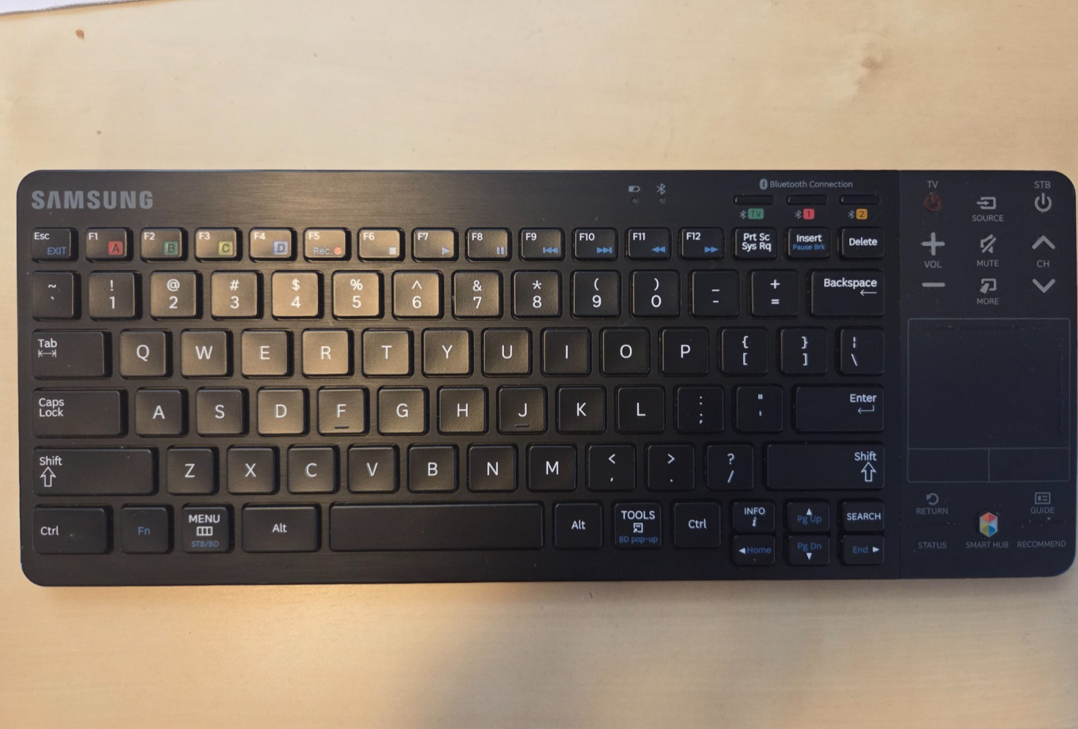 Samsung VG-KBD2000 Smart TV Wireless Bluetooth Keyboard Touchpad Tested