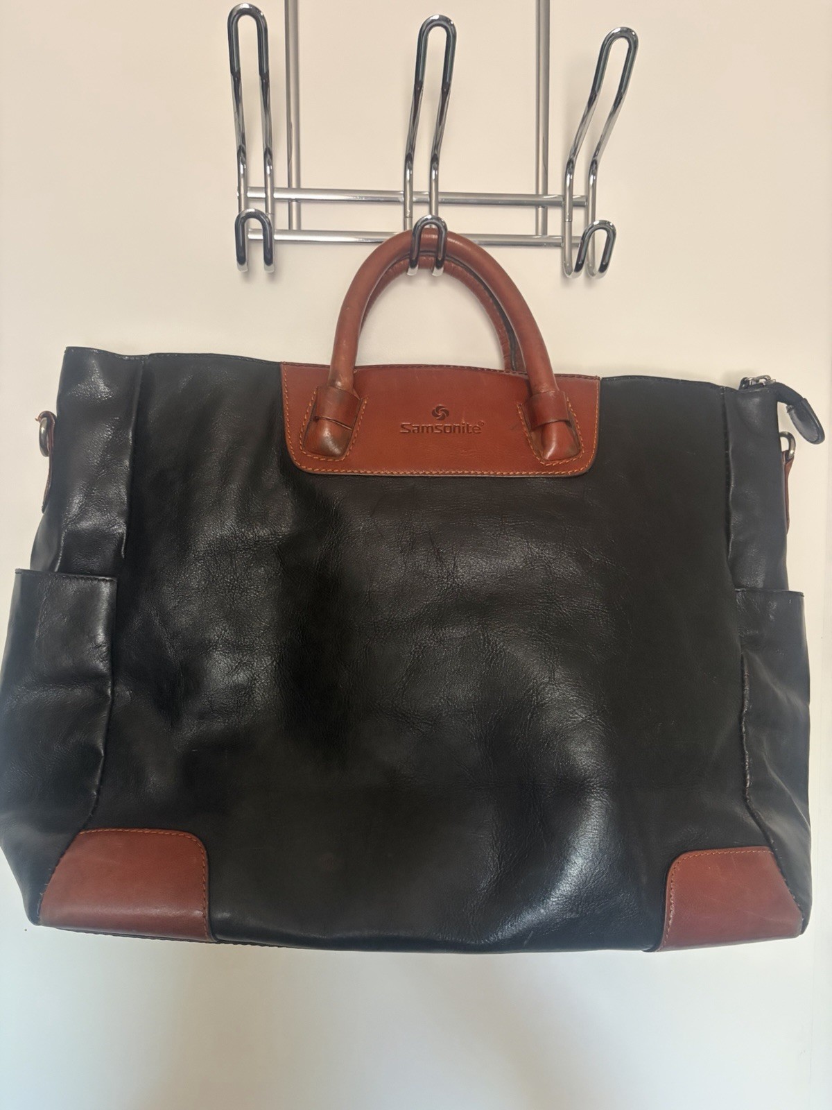 Leather Samsonit Briefcase for 15 in Laptop, Black/Brown Solid, Handle