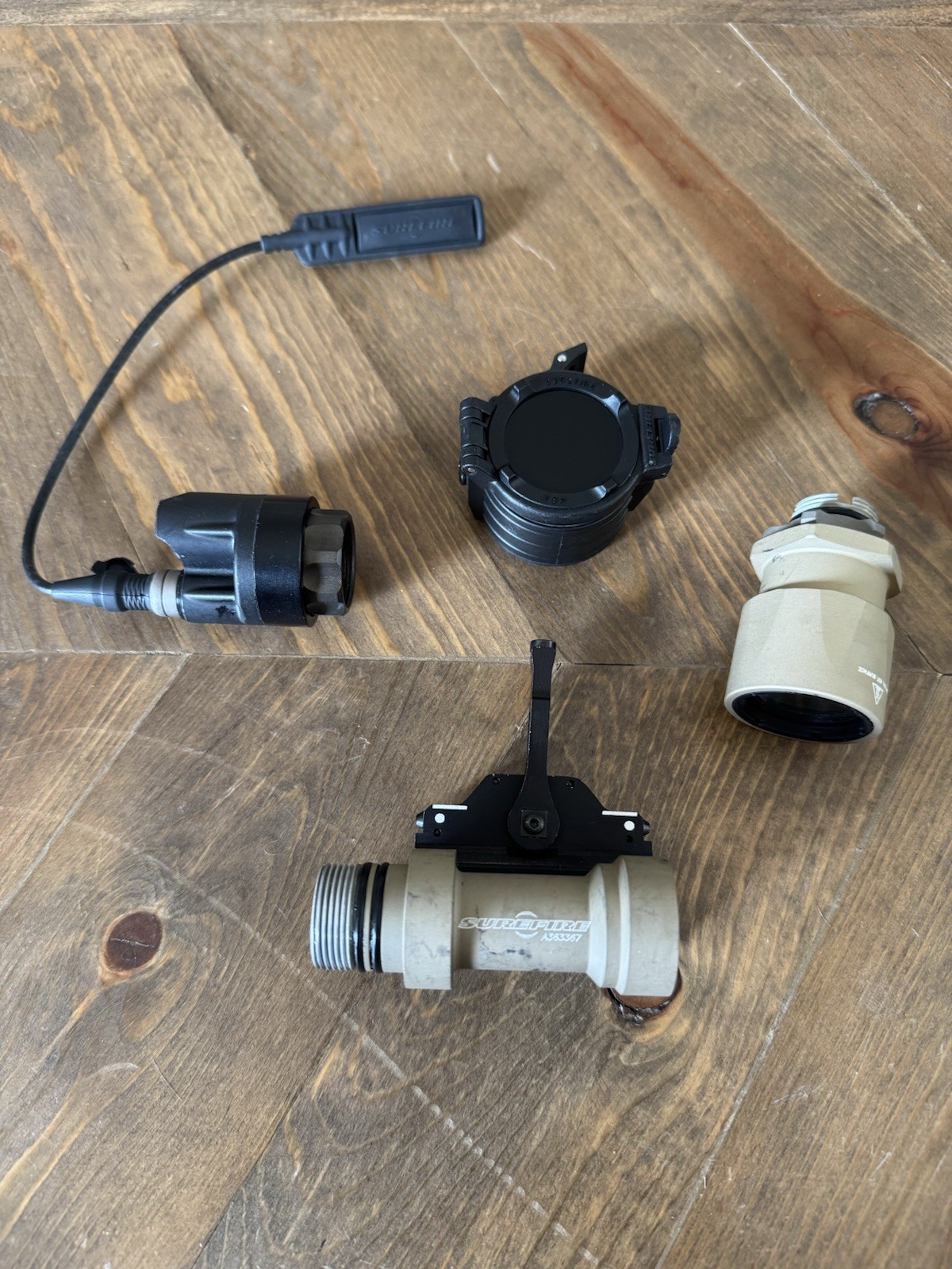 Surefire M952 Tactical Tan Flashlight W/ IR Filter, M93 Mount & Pressure switch