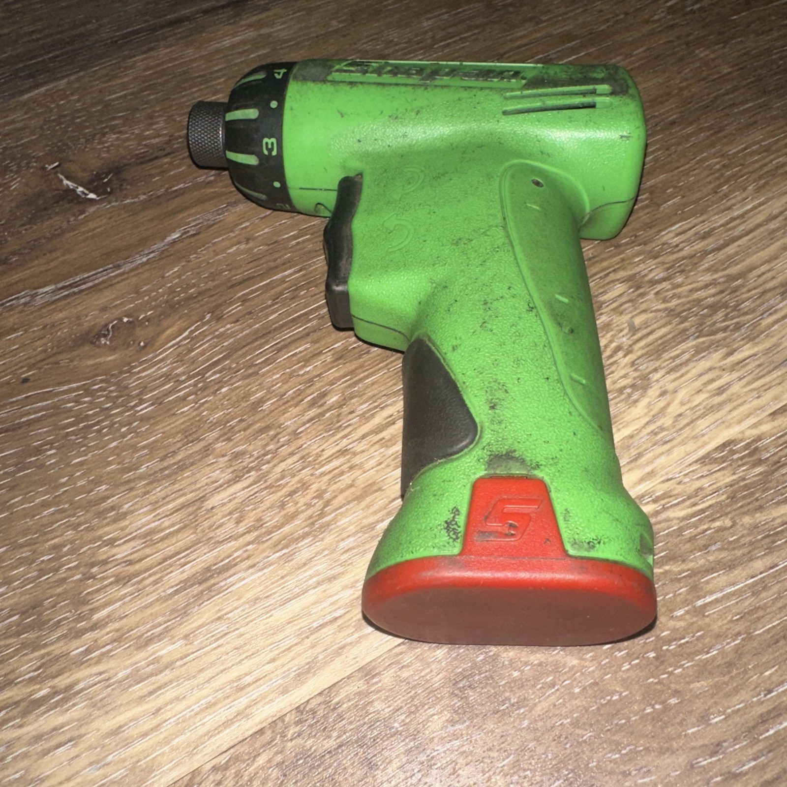 Snap-on CTS561CLG 7.2V Cordless Screwdriver W/ Battery Untested