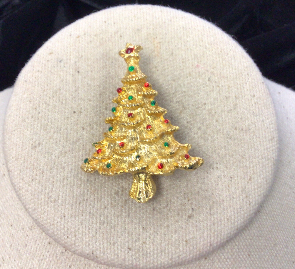 Vintage Christmas Holiday Gold Tone Costume Enameled Rhinestone Tree Pin HH630
