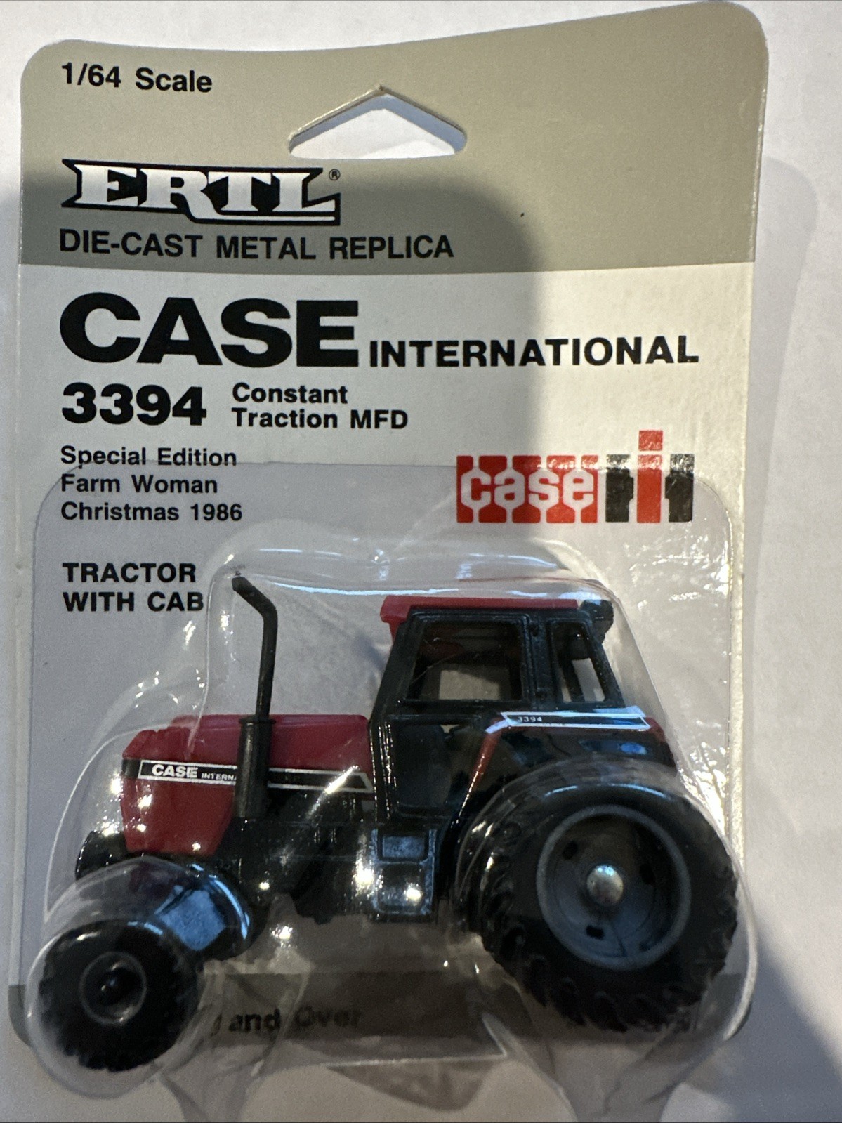 1/64 Case International 3394 Tractor With Front Wheel Assist International Plowi