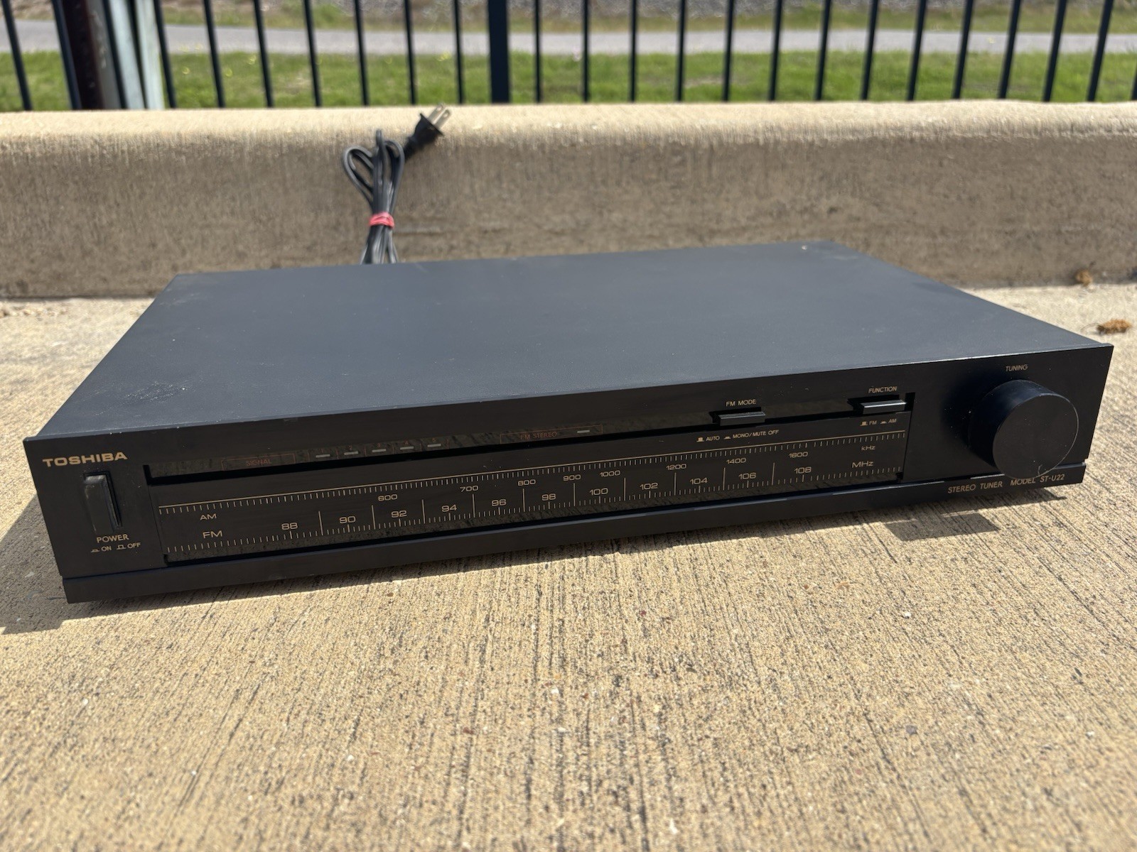 ⭐️Vintage Toshiba Stereo Tuner Model ST-U22 Made In Japan⭐️Tested Working⭐️