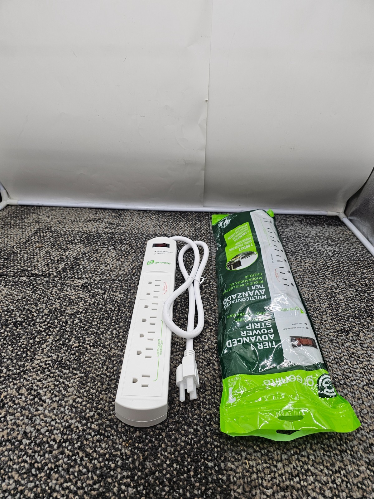 Greenlite Tier 1 Advanced 7 Outlet Surge Protecting Power Strip White
