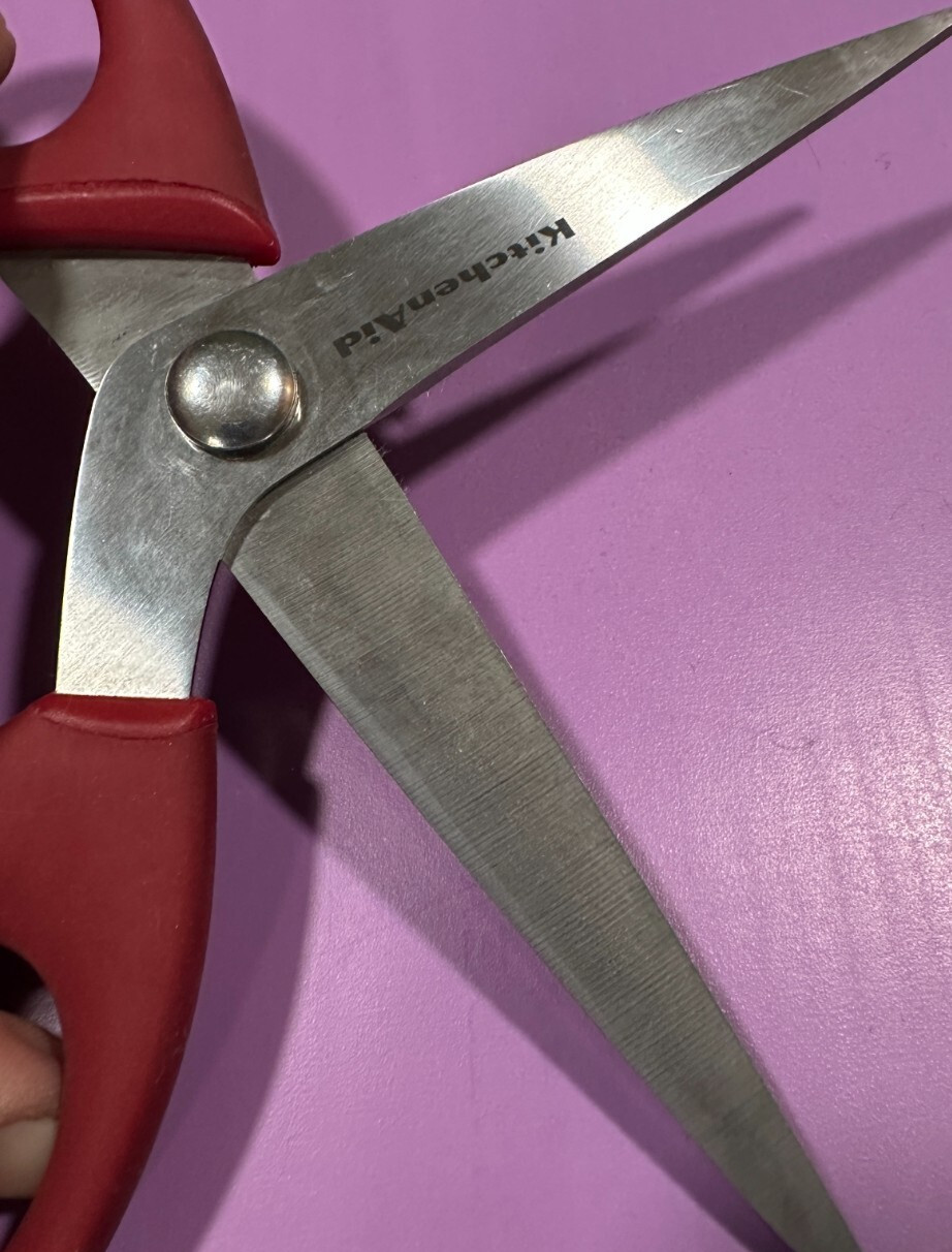 Kitchen Aid Kitchenaid Bent Shears Red HTF Rare Soft Grip 5" Blades
