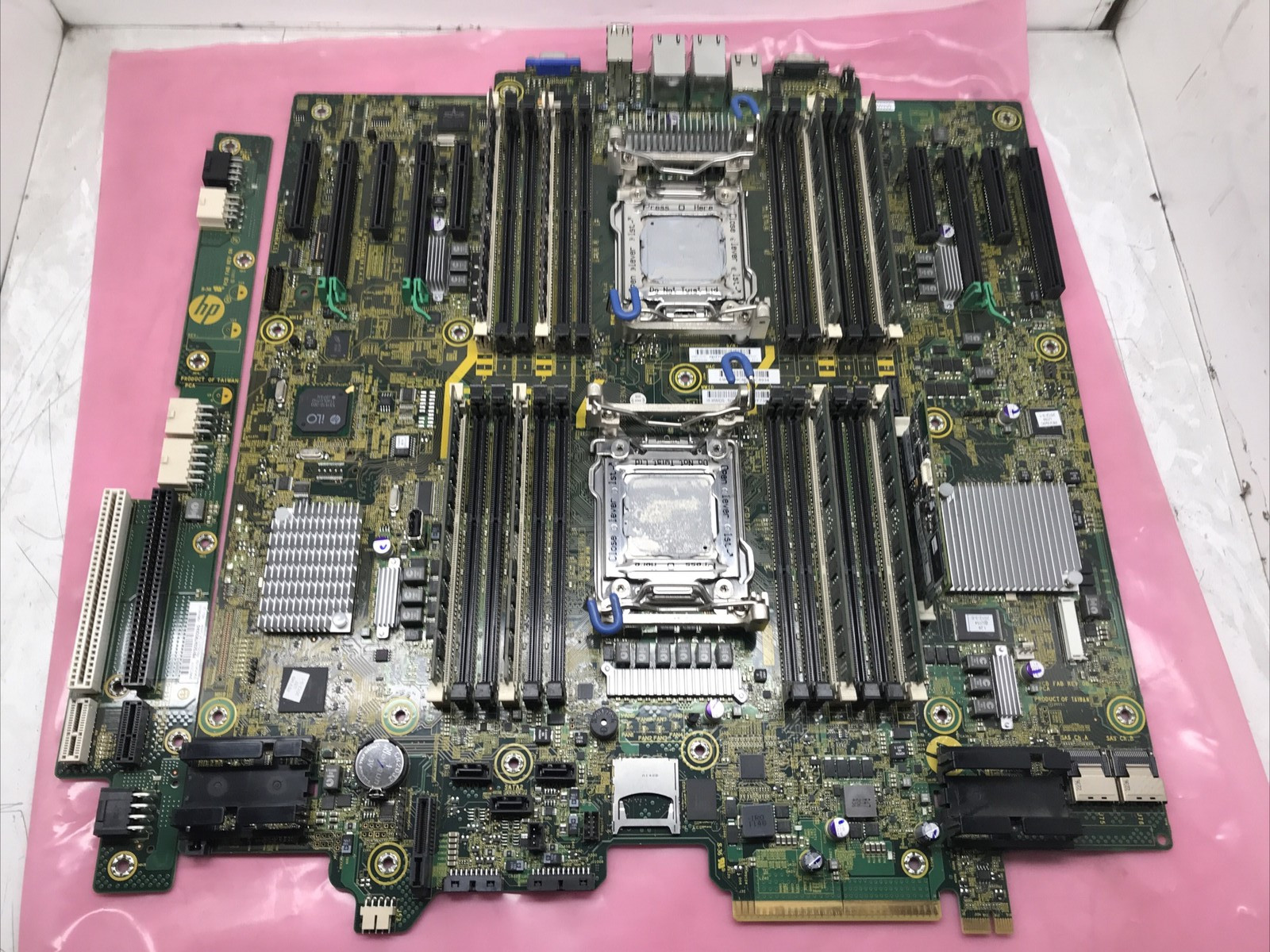 HP Proliant ML350 Gen8 System Board 667253-001 32GB RAM Xeon E5-2620 @ 2GHz (x2)
