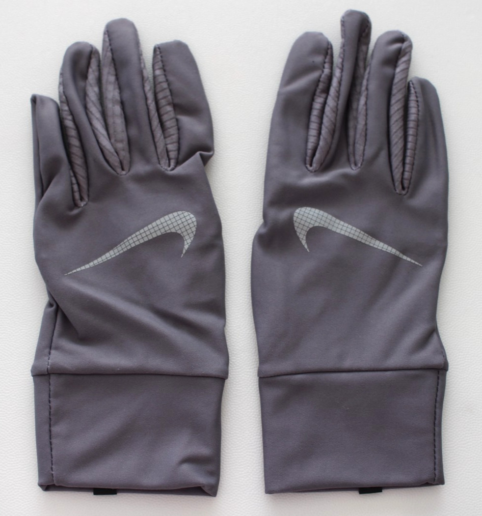 Nike Essential Running Gloves Women's M/L Smoke Grey/Silver