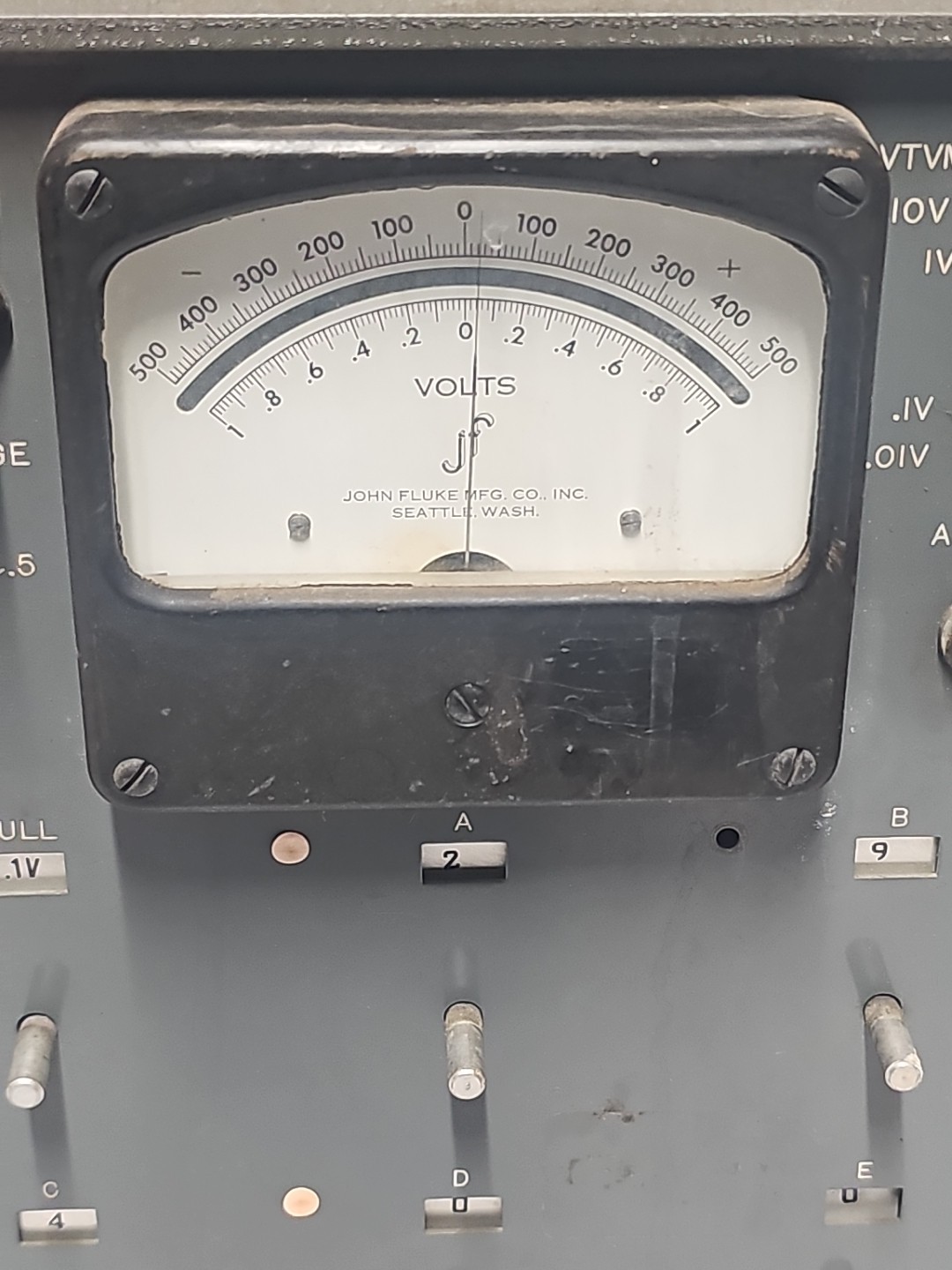 John Fluke Model 2593 Differential AC/DC Voltmeter , Bendix , AS IS UNTESTED