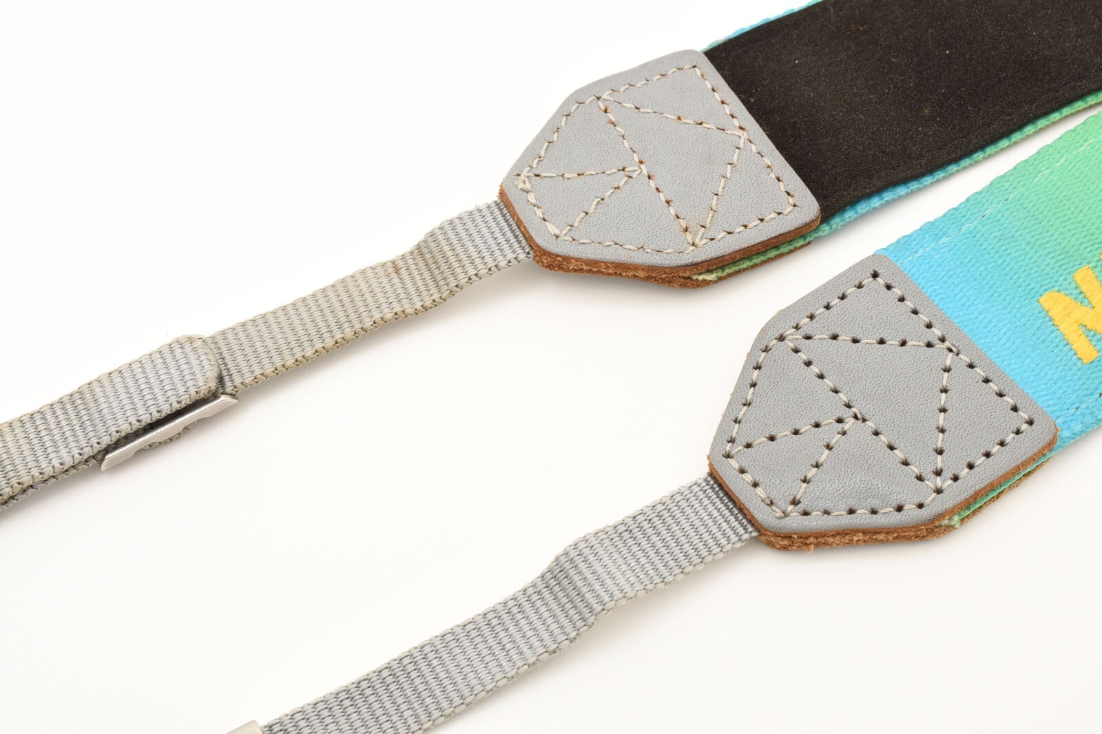 《TOP MINT》Nikon Aurora Color Neck Strap For Film Digital Camera From JAPAN✈✈🚀🎁