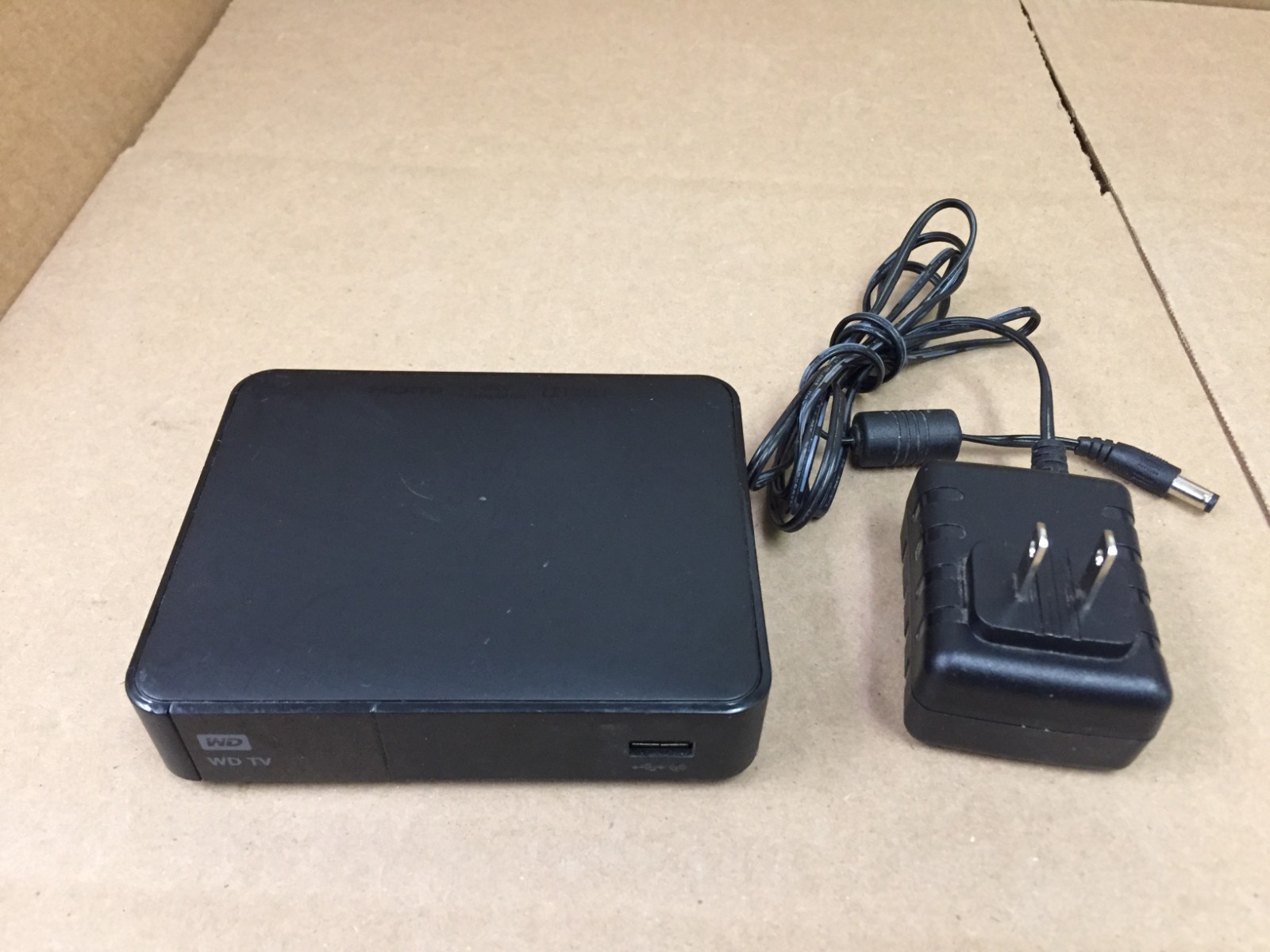 Western Digital WD TV Live Streaming Media Player C3H w/Power Supply - No Remote