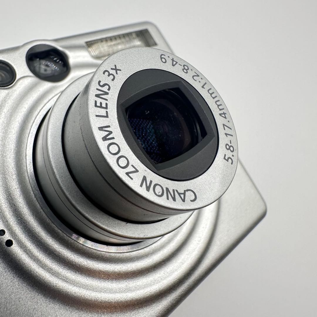 Rare Canon IXY DIGITAL 40 Silver Compact Camera with Accessories
