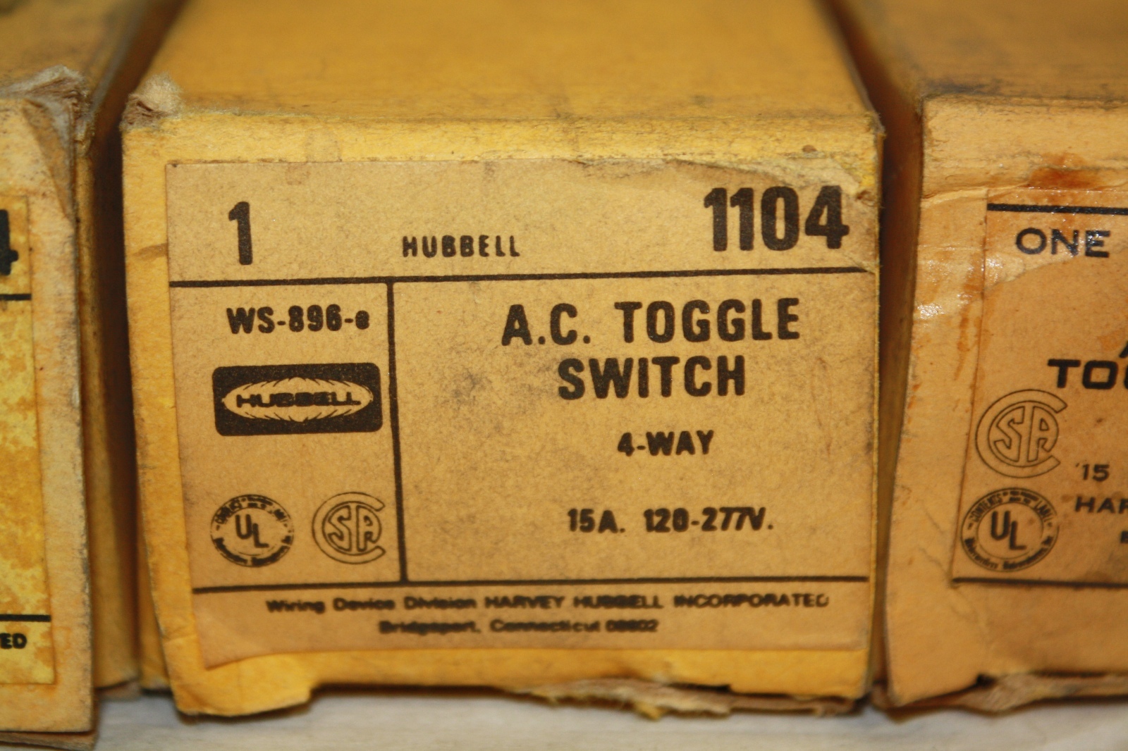 (2) HUBBELL 1104 TOGGLE SWITCH