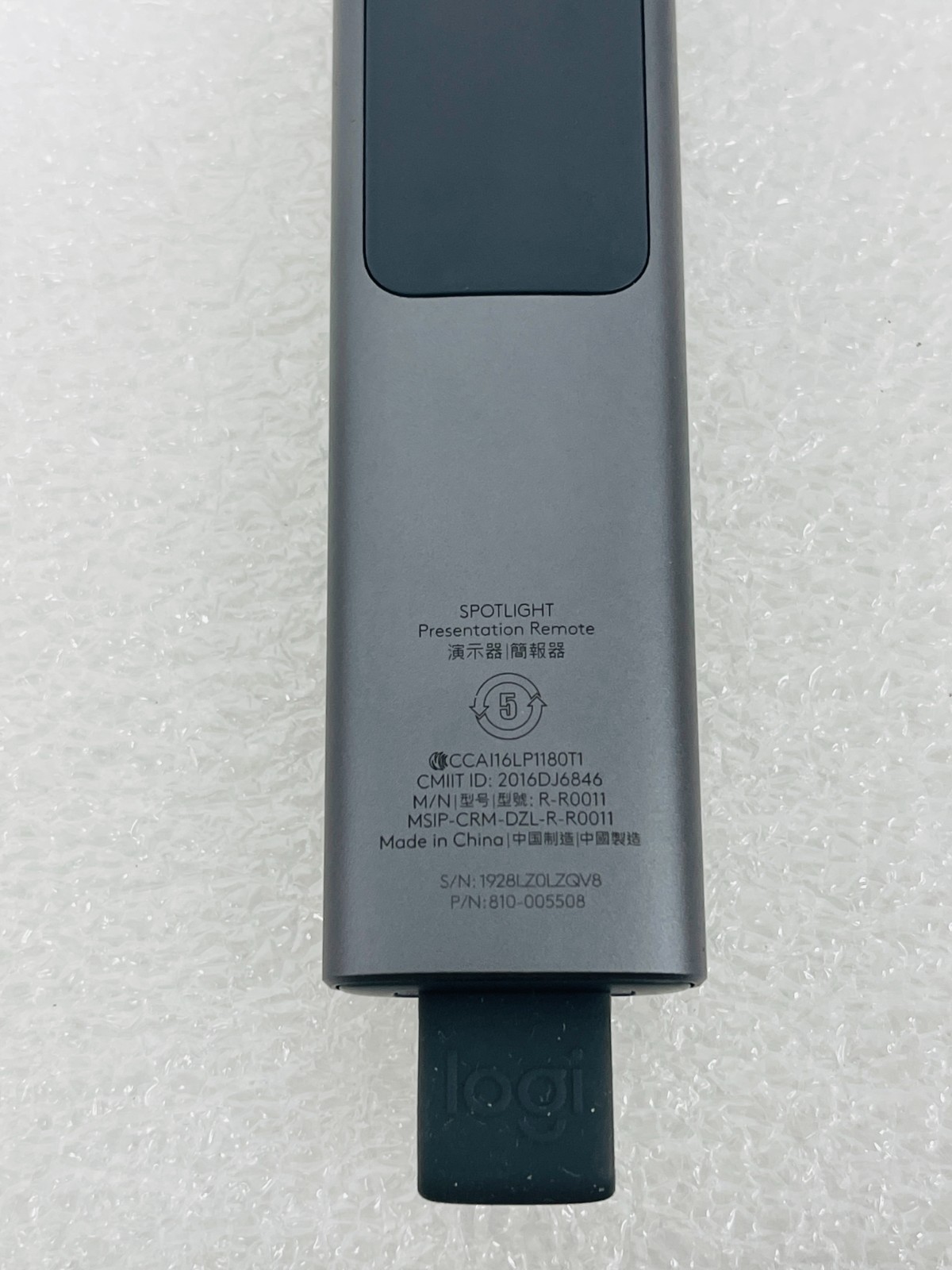 Logitech Spotlight R-R0011 Presentation Remote, Slate, With USB Receiver+Cable