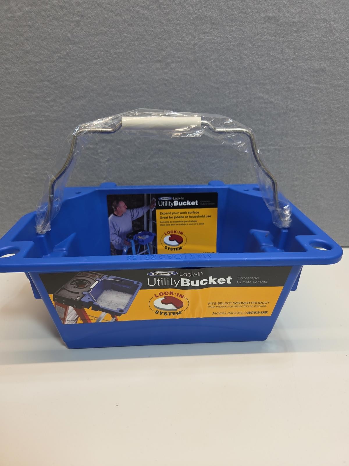 Werner Lock In Ladder Utility Bucket Handyman Helper NEW