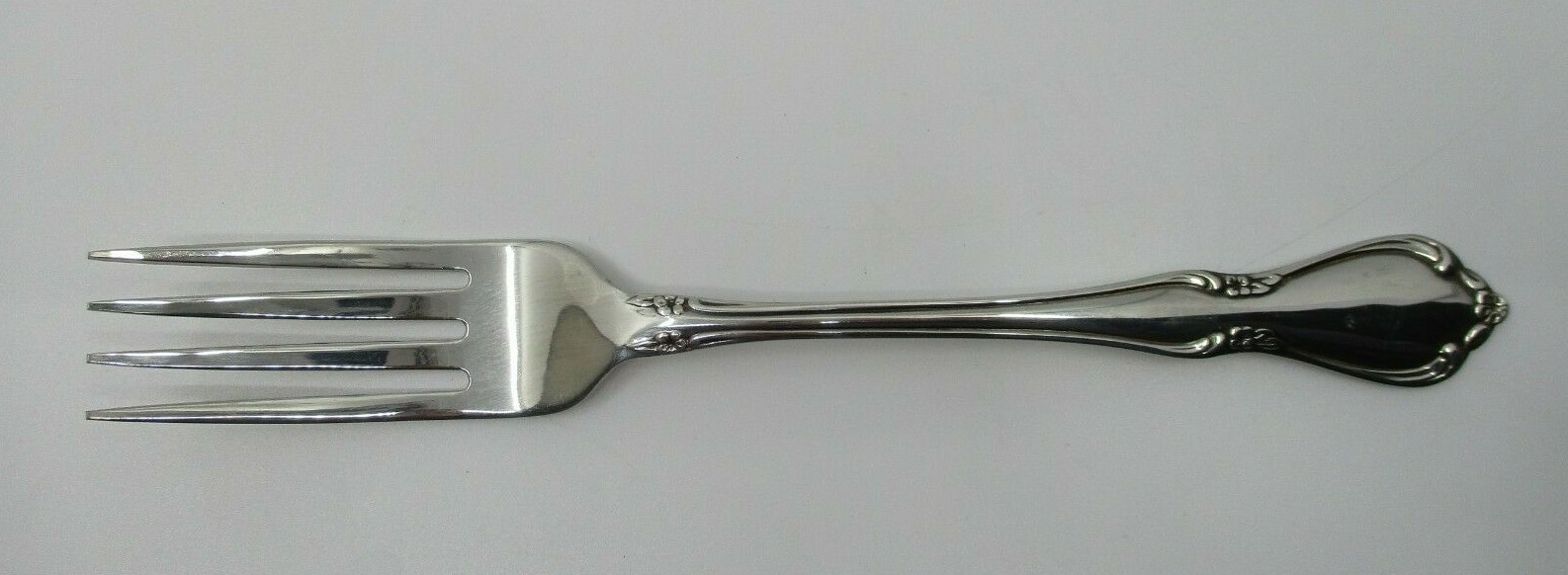 ONEIDA STAINLESS CHATEAU DINNER FORK   - 7 1/4" - 01P