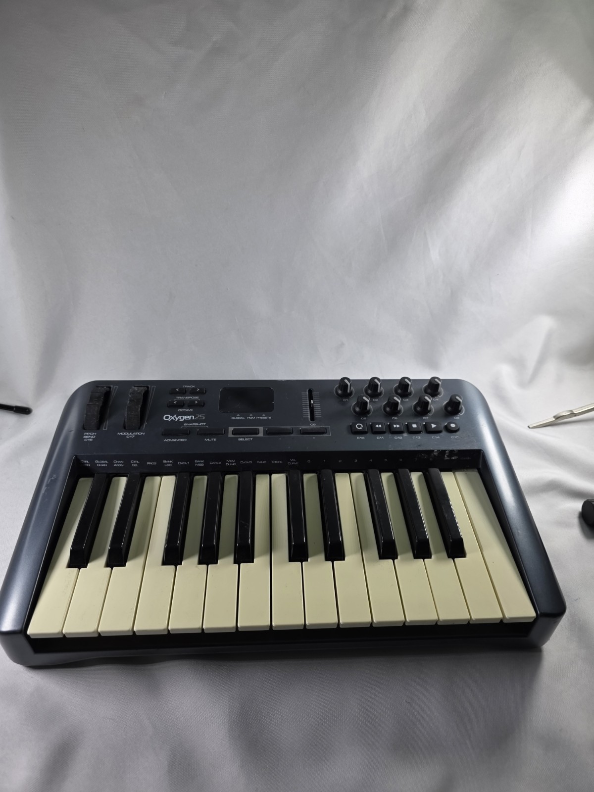 Oxygen 25, M-AUDIO, 25 Key USB MIDI Controller - Keyboard Only, As Pictured.