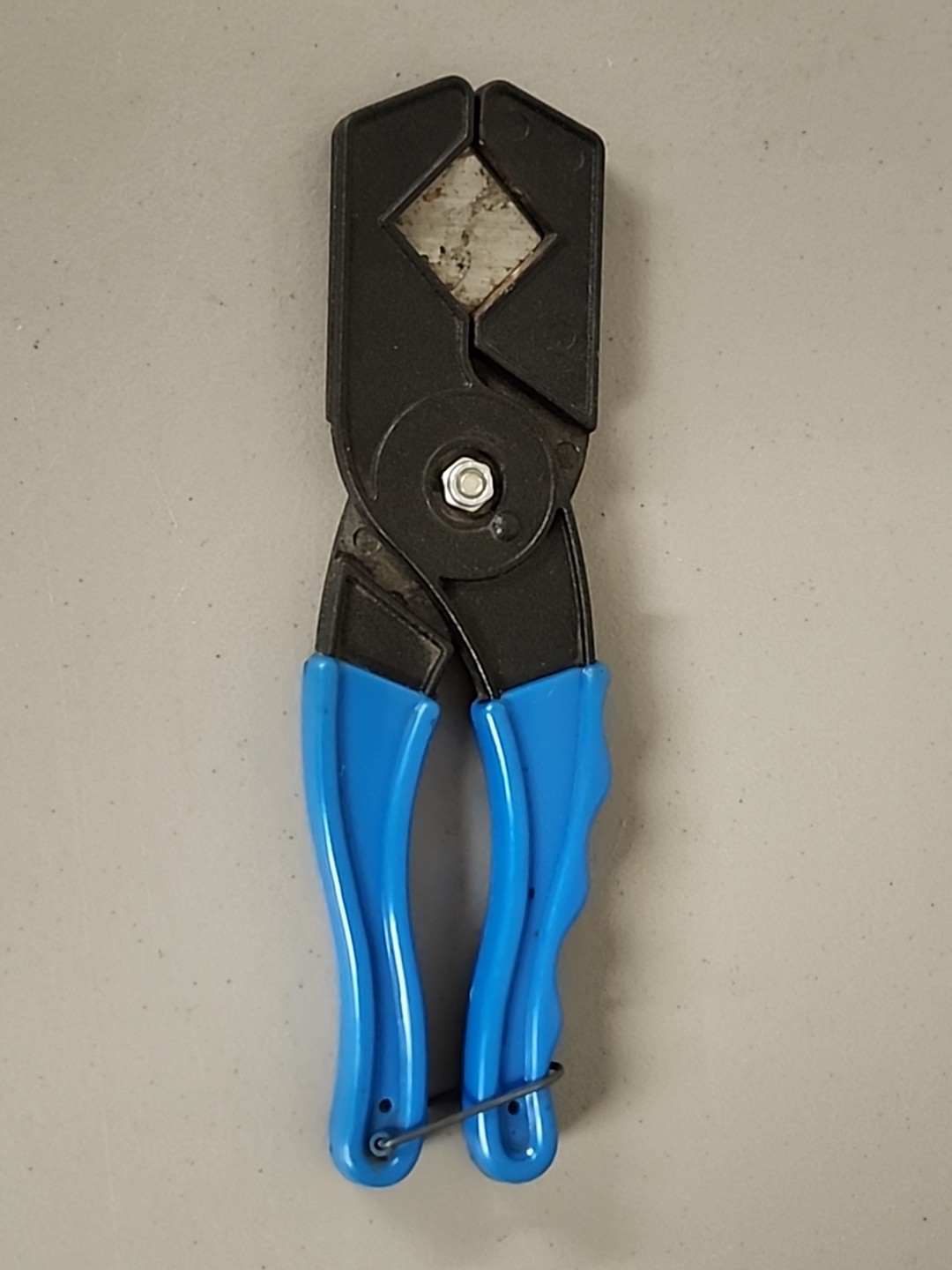 Anderle Canada 1-1/8” Multi-Cutter Hose Cutter 1000A Vintage Blue