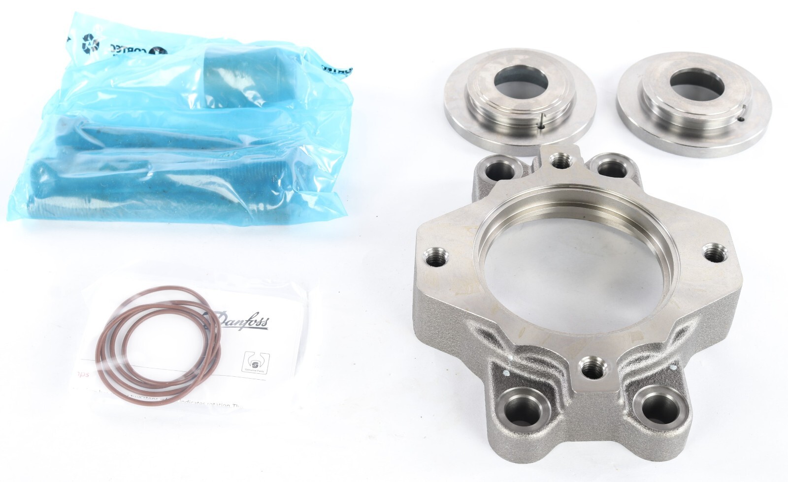 New 8202J00B-A Danfoss Aux. MTG. Kit B Flange, 13T