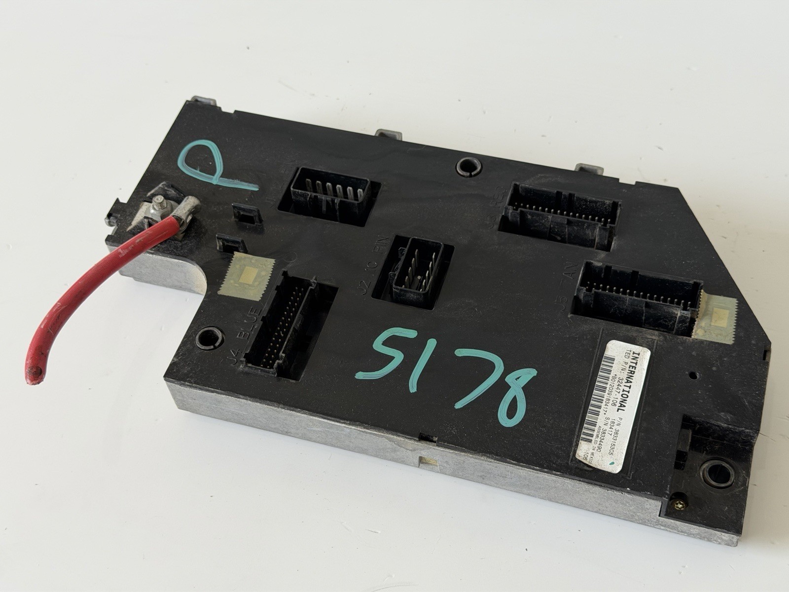 3833153C5 International Truck MaxxForce Body Control Module BCM - USED - OEM