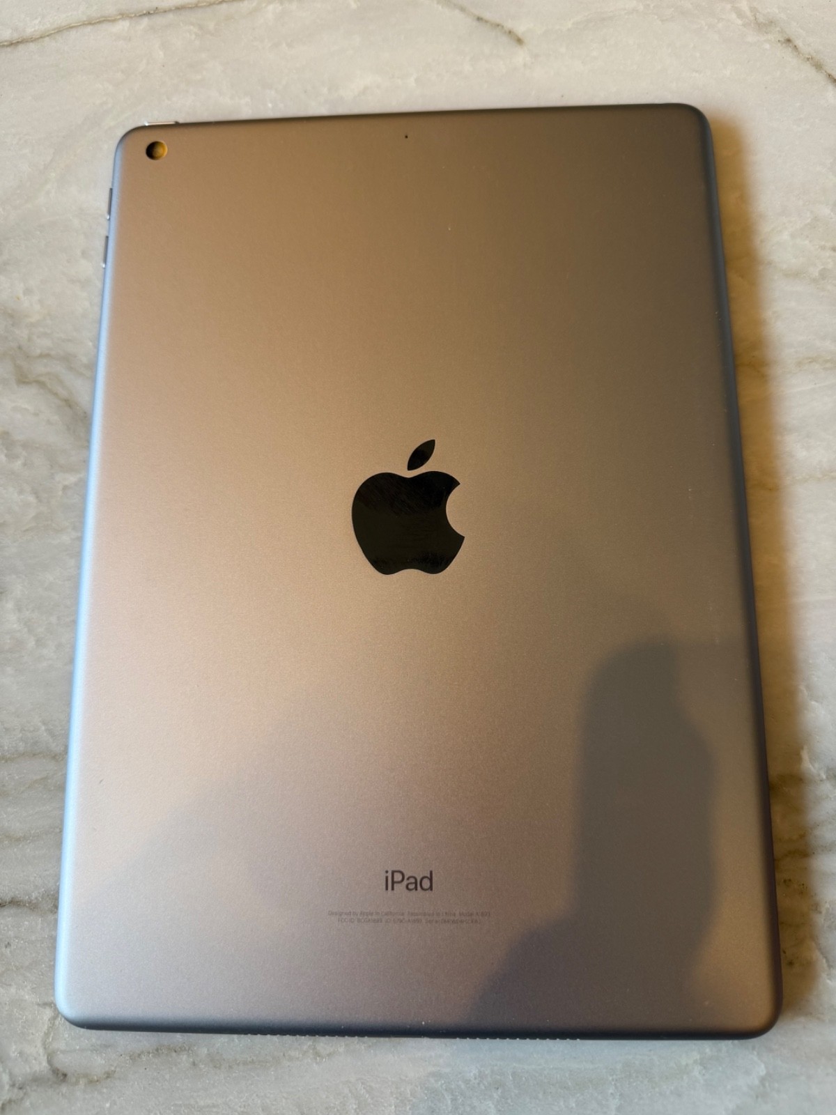 ipad 6th generation 32gb Wifi Silver Mint Condition