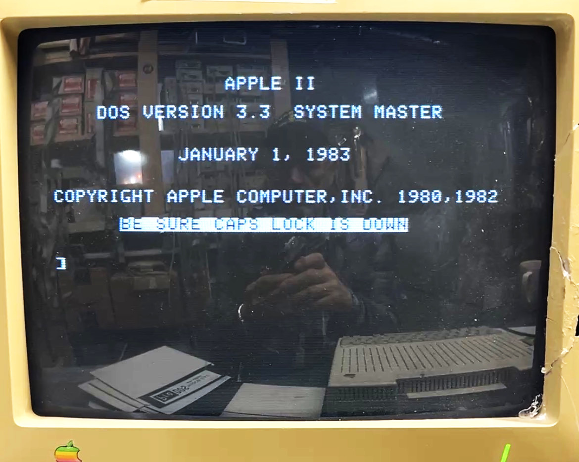 Apple IIe, 1984, SSC, Disk I/O, 64K/80Col, Unidisk, Software