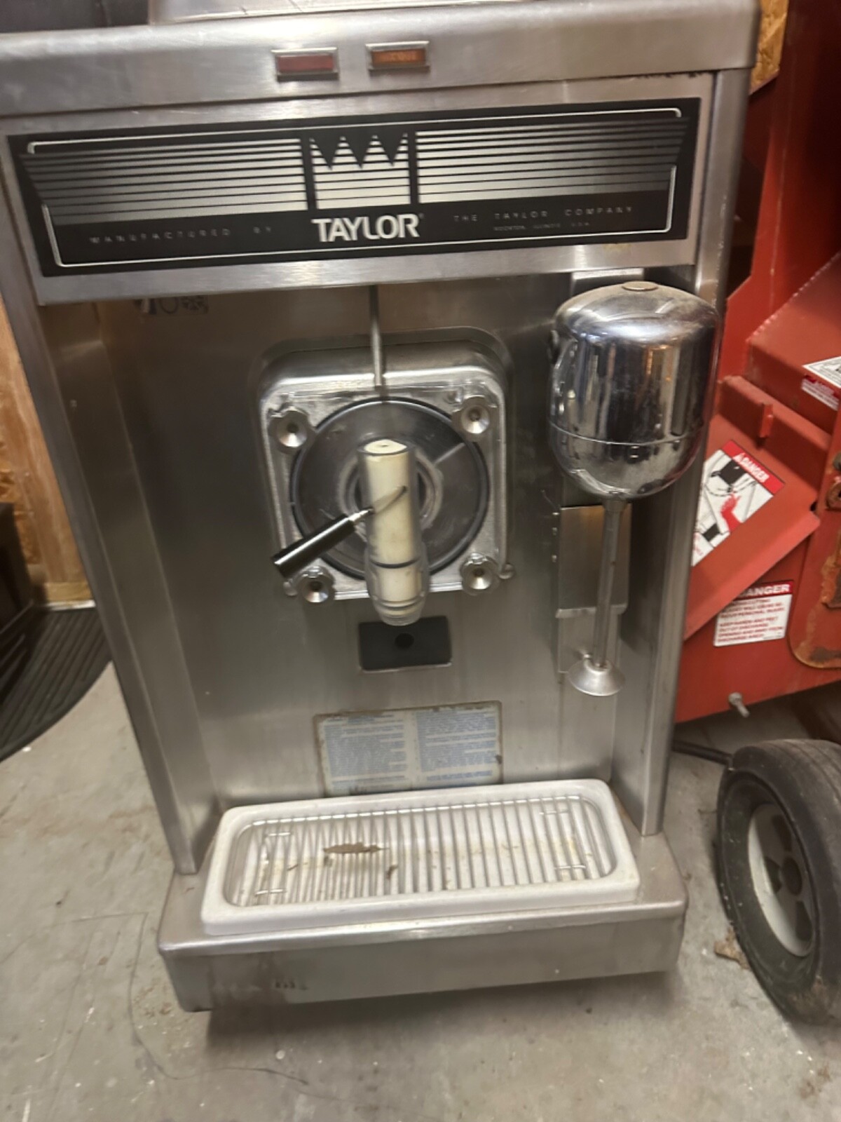 TAYLOR HI-VOLUME MODEL 390-27 FROZEN DRINK MARGARITA MACHINE COOLATTA 208V