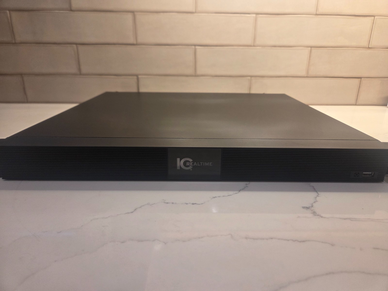 IC Realtime NVR‑FX08POE‑1U4K1