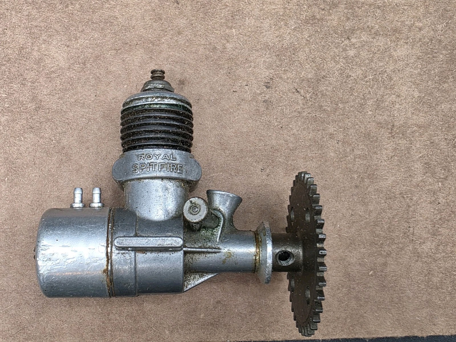 Vintage 1951 Anderson Royal Spitfire 8 .065 RC Plane Engine Motor Control Line