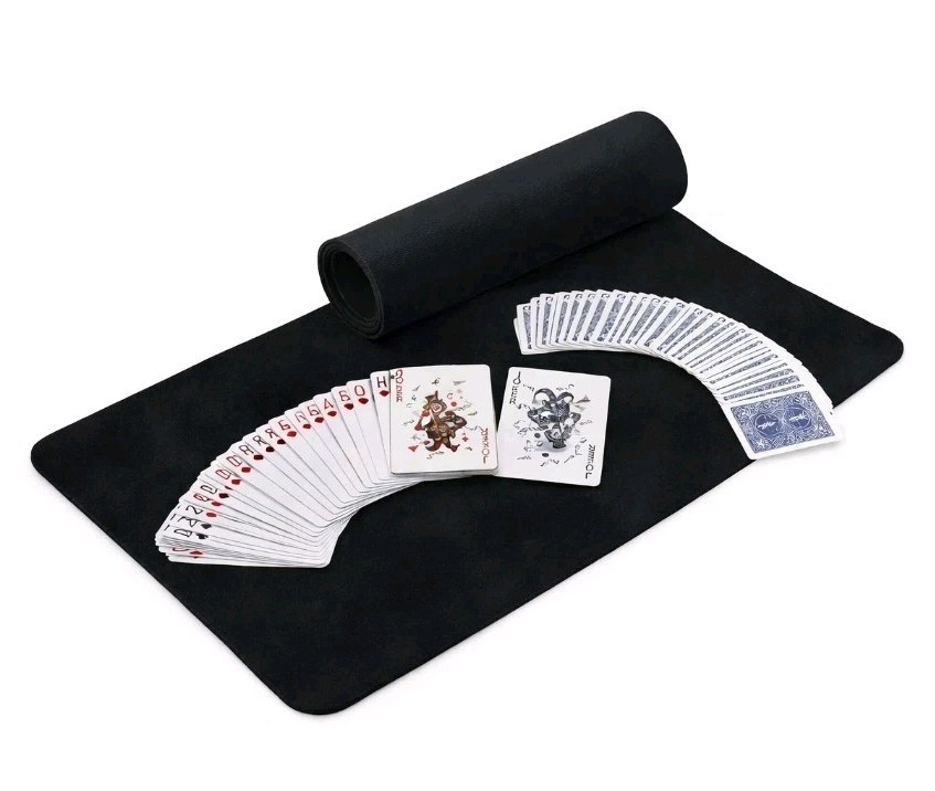 Professional Magic Close-Up Mat – Non-Slip Rubber Card Mat for Card Magic Tricks
