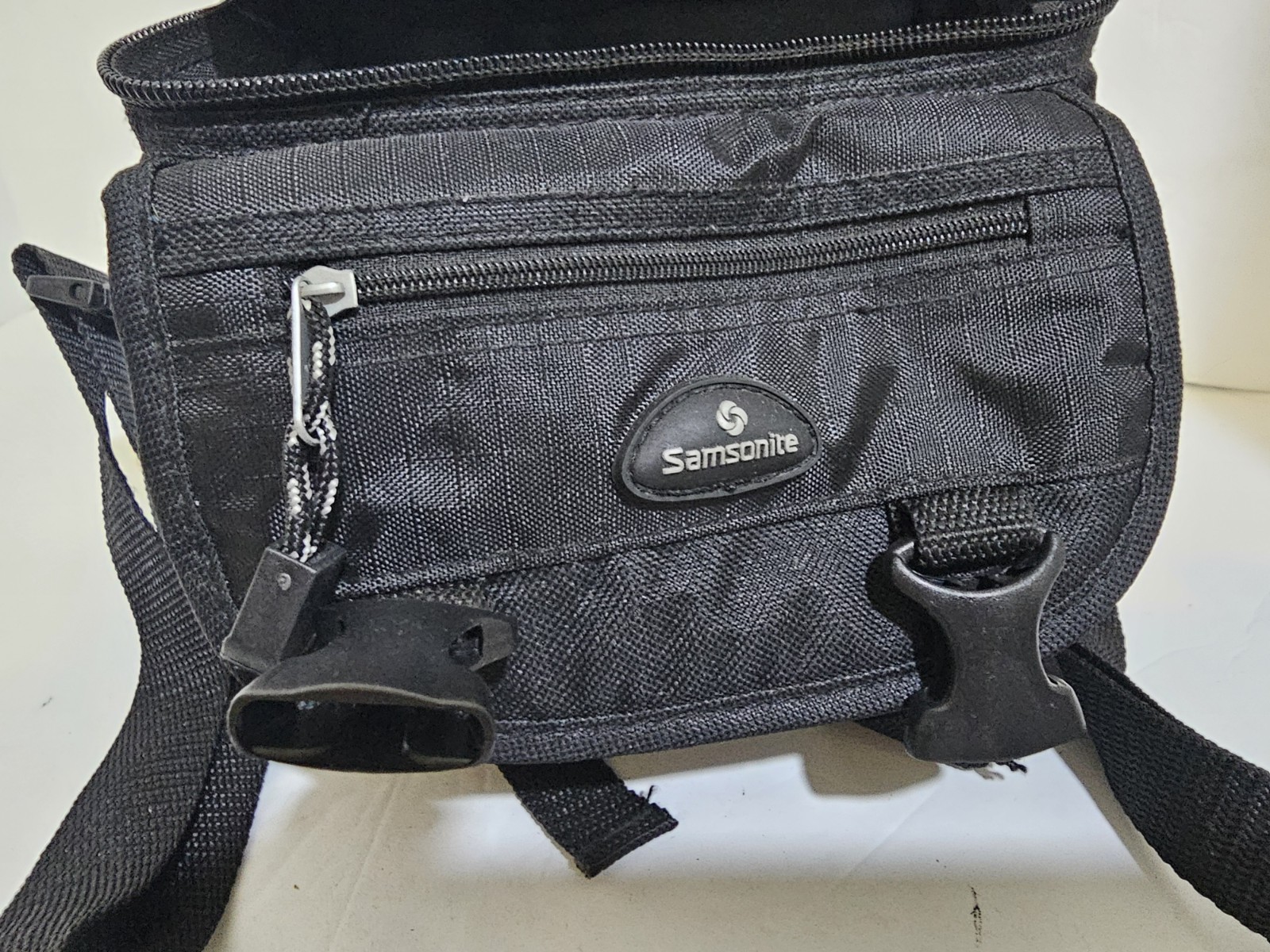 Samsonite Padded Camera Case with Shoulder Strap Travel Case Black