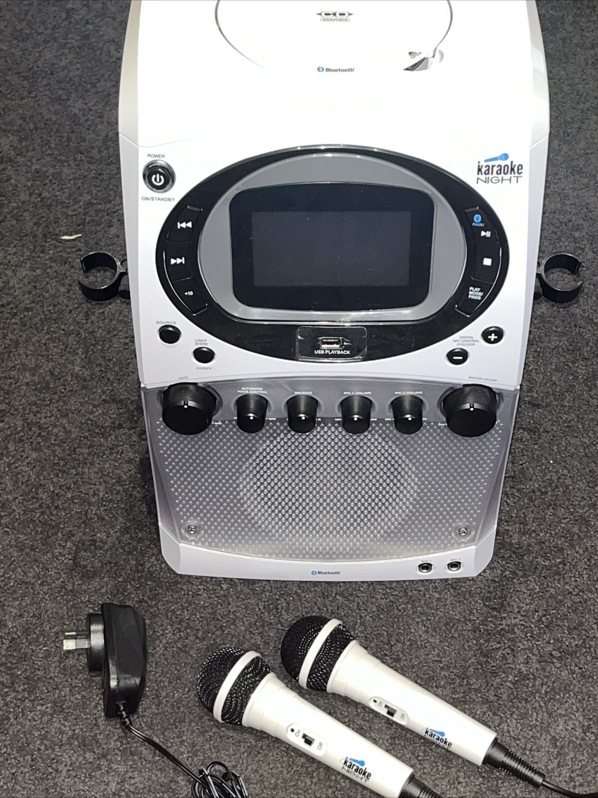 Karaoke Machine KN355BT Two Microphones CD and Bluetooth Near New