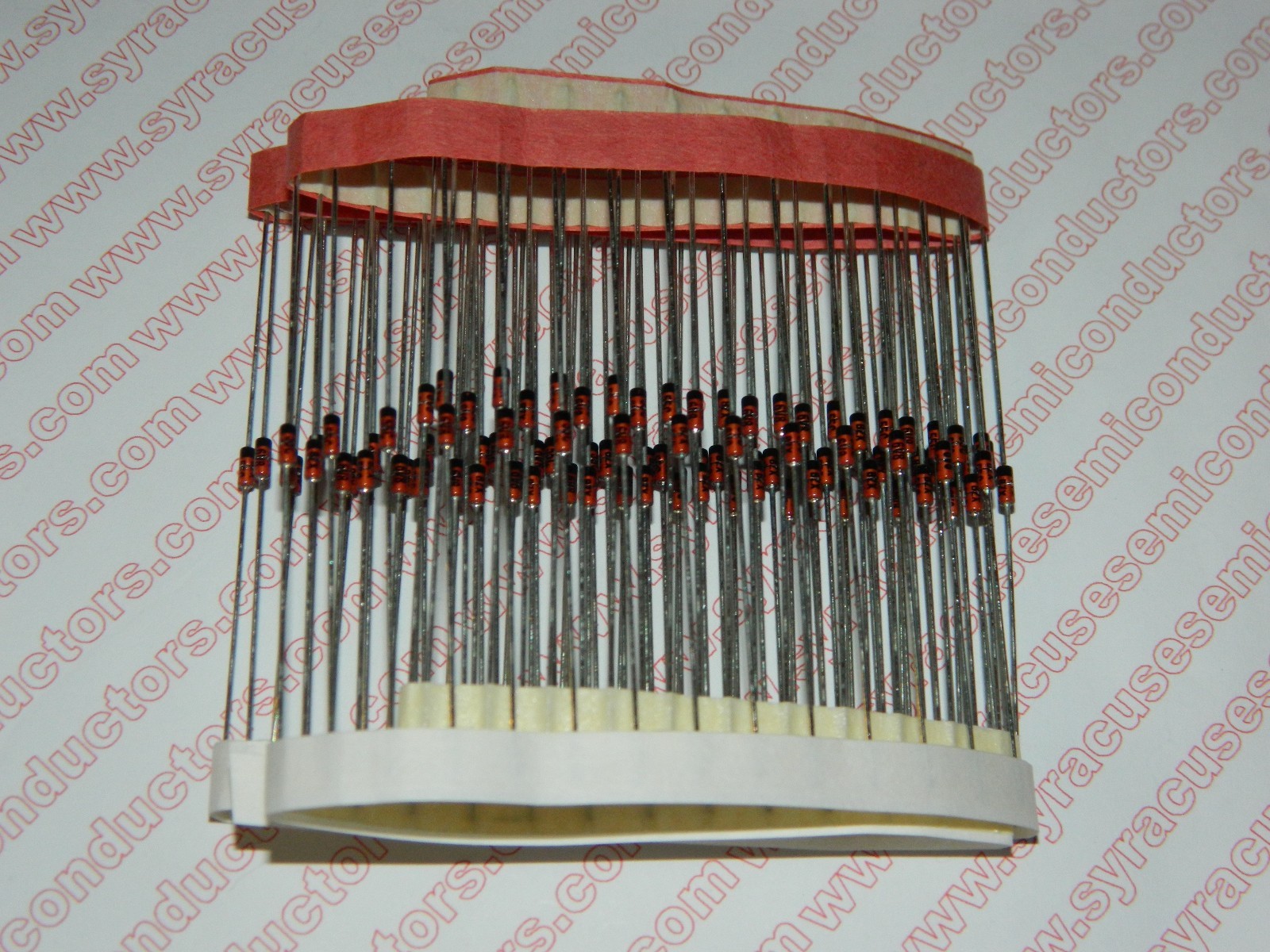 BZX55C6V8 / 6.8V;5%;500WM;D035 Diode / Lot of 100 pcs / Vishay