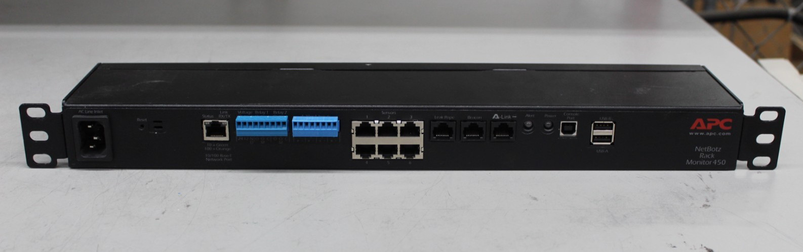 APC NetBotz Rack Monitor 450 NBRK0450 Security and Environmental Rack Monitor