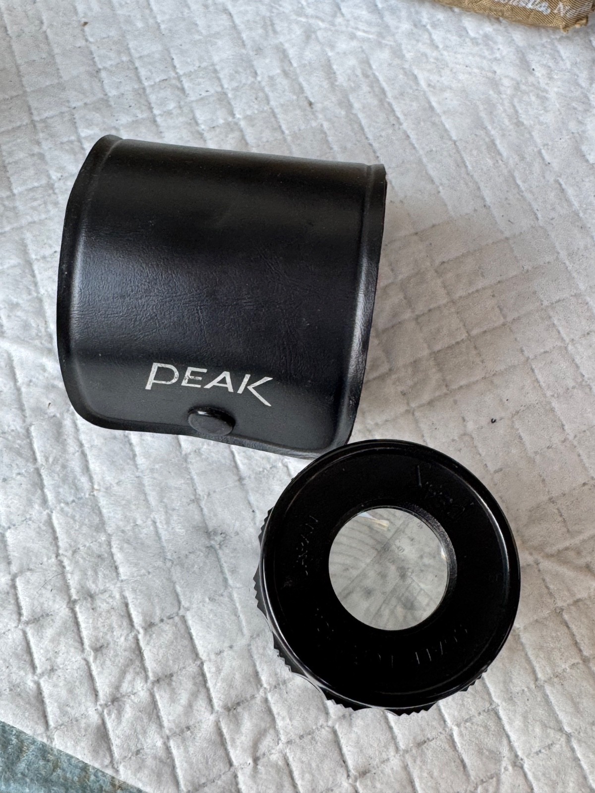 peak scale loop x10 magnifier