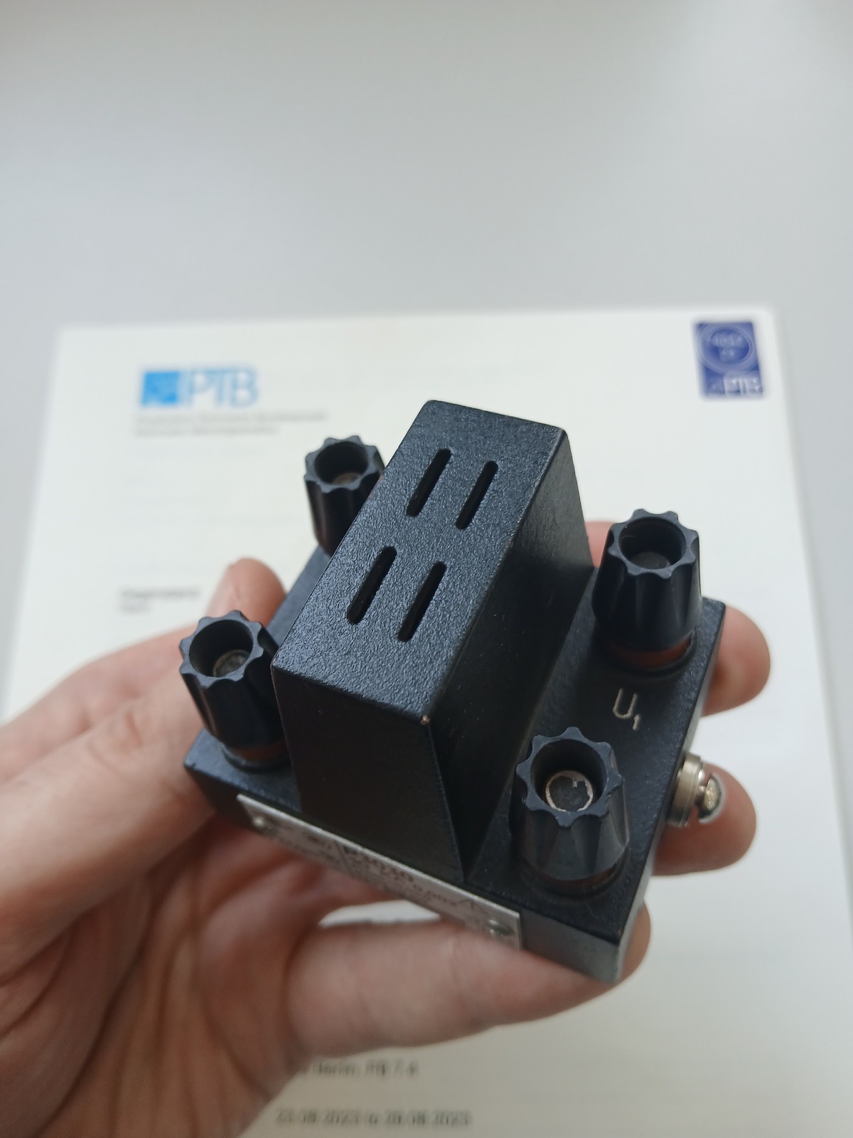 Reference Resistance Standard – 1 Ω | ±0.002% | ISO/IEC 17025 Calibrated