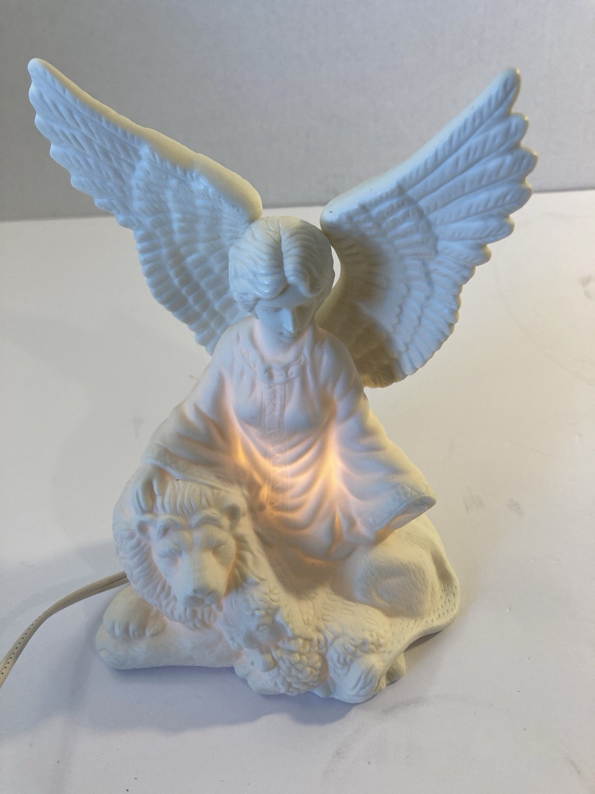Guardian Angel w Animals Night Light Lamp White Bisque Figurine 8.5" Working