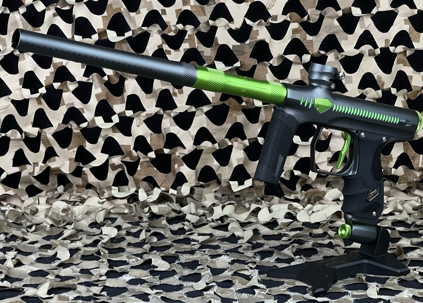 NEW Method DLX Shocker Era Paintball Gun - Gray/Green