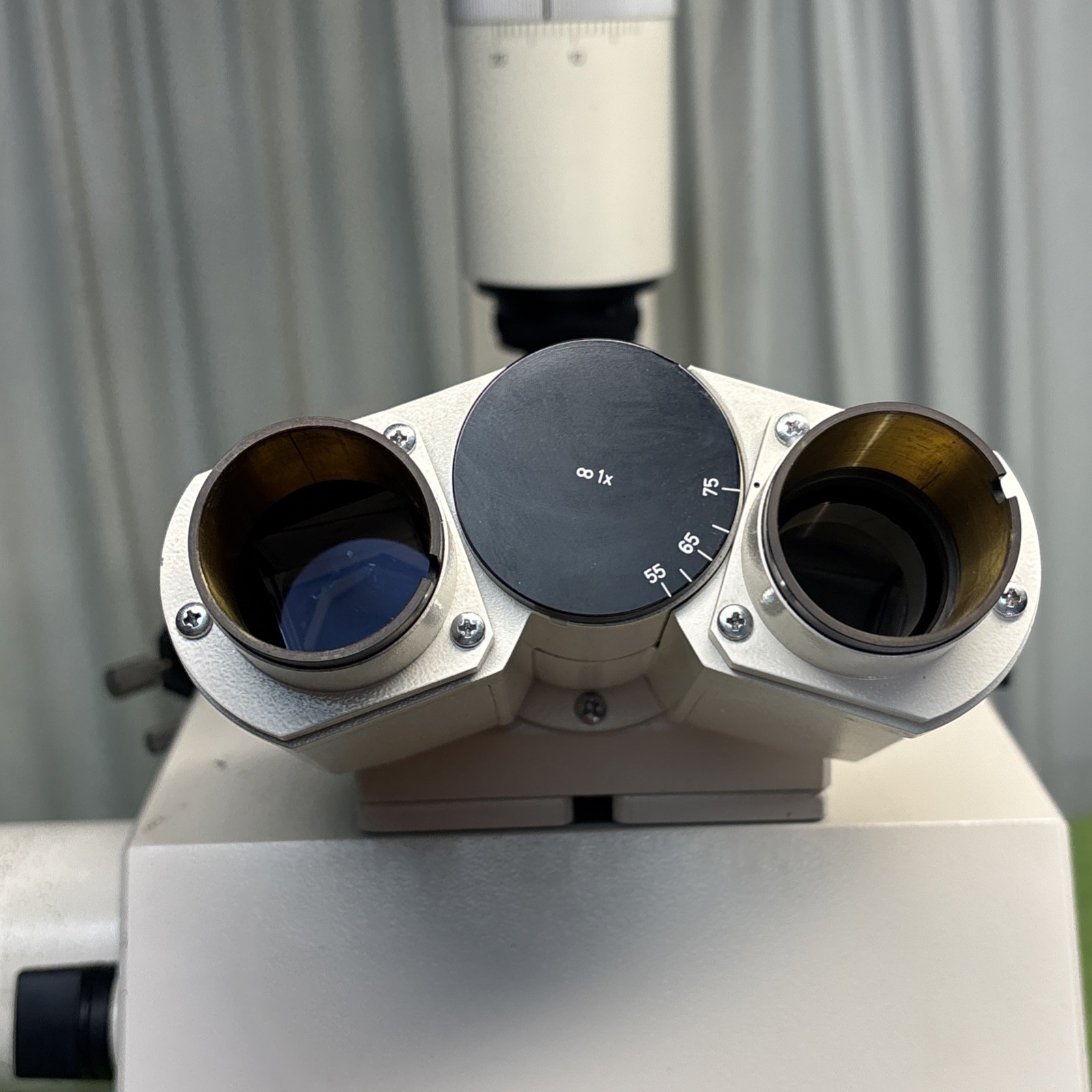 Zeiss microscope Axiovert 10 inverted phase Infinity objs