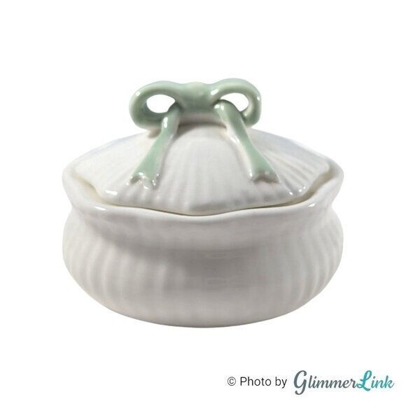 Delicate Green Bow Lidded Round Fine Bone China Trinket Box