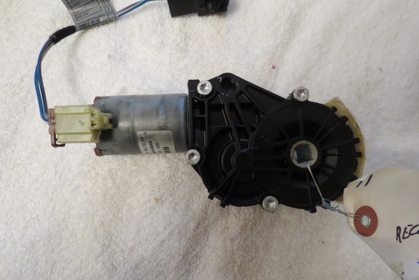 10 11 12 13 2010 2011 BMW X5 Right Front Seat Recline Motor 0390204007 OEM 370L