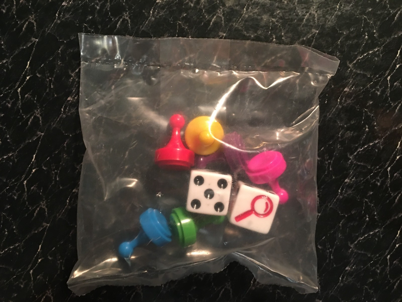 Clue  2015  GAME TOKENS / PAWNS and DICE  Sealed Bag  NOS   Hasbro FREE SHIPPING