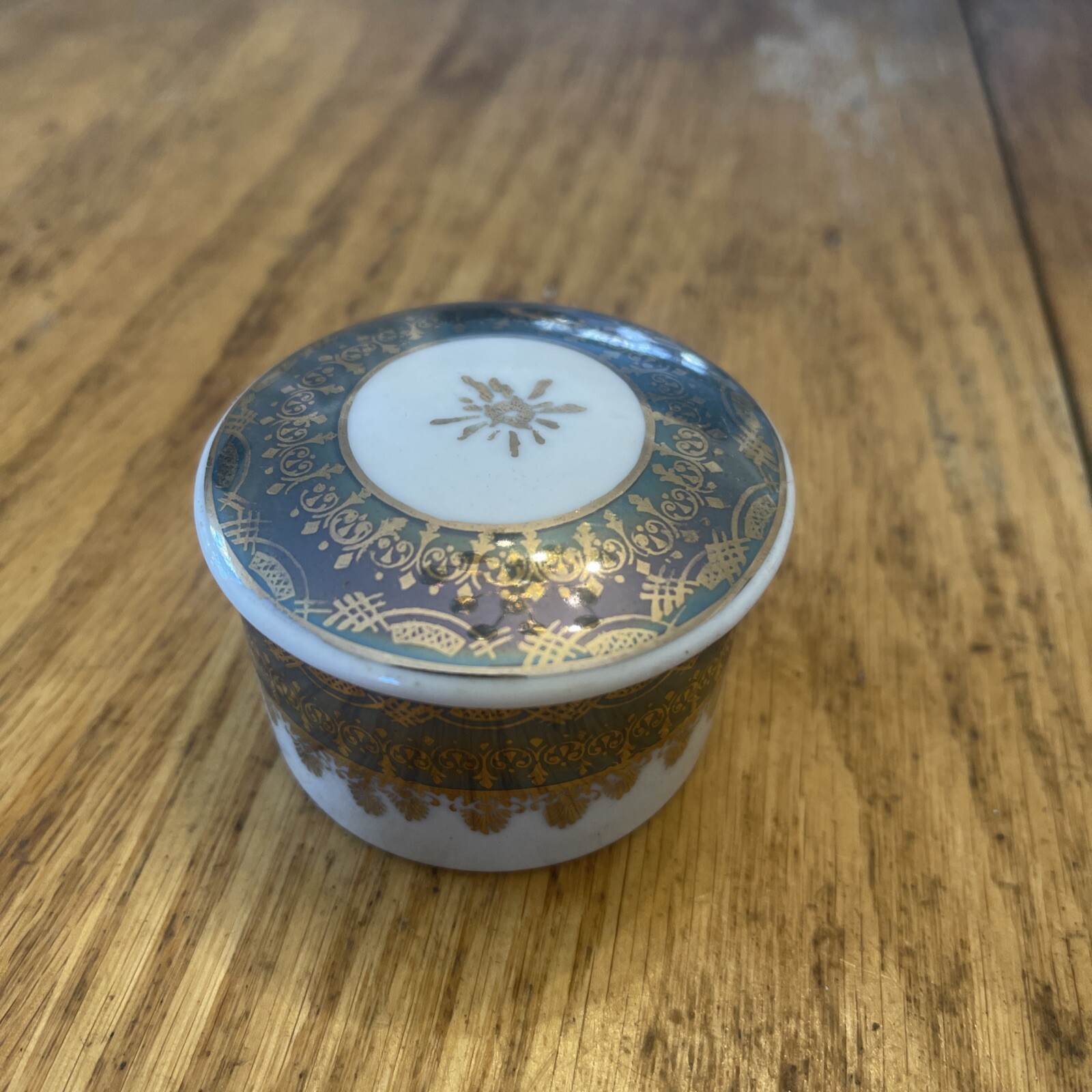 Pomerode Leart Made In Brazil Porcelain Trinket Ring, Pill Box Maker Mark Green