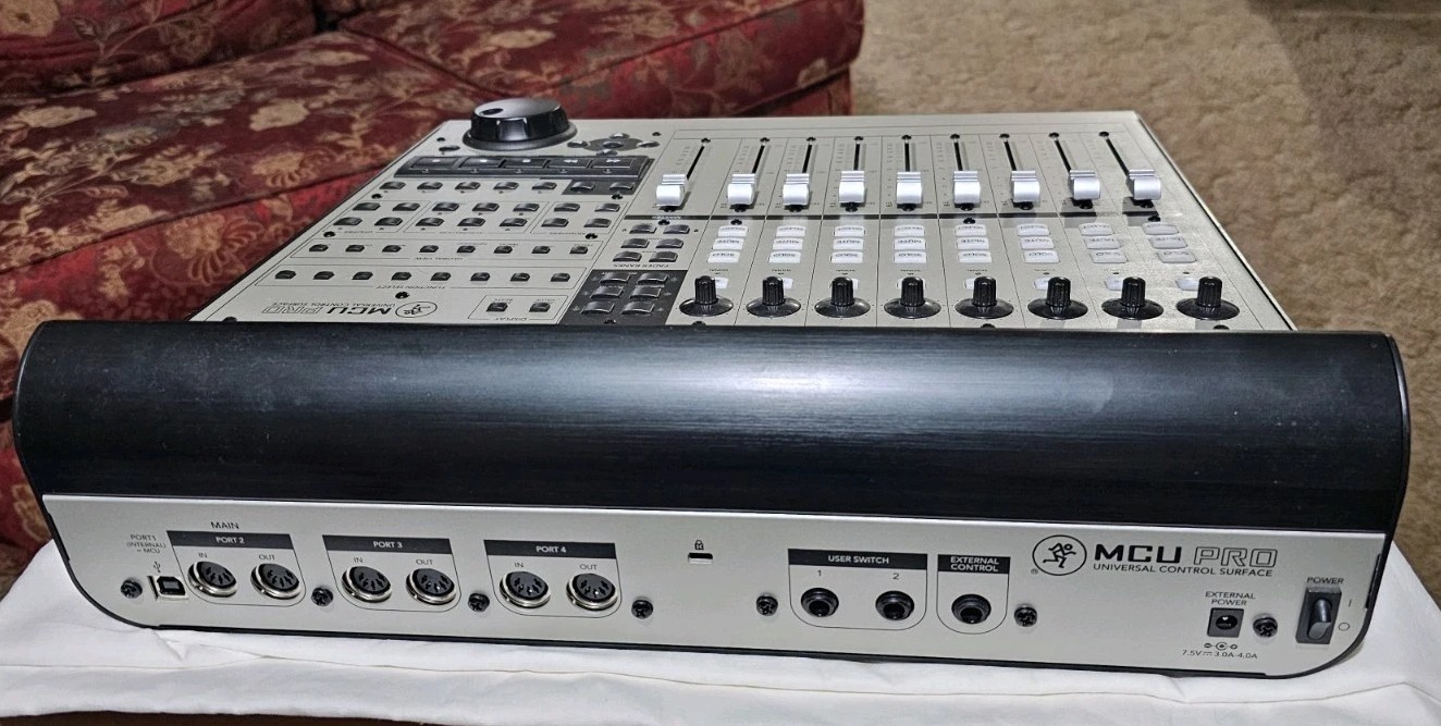 Mackie MCU Pro MIDI Controller/ DAW Controller